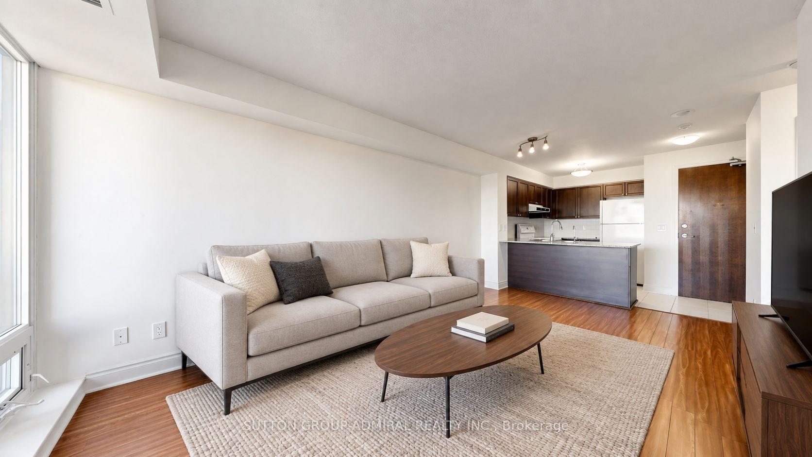 Photo 3 of Unit 806, 7 North Park Road, Vaughan, Beverley Glen — HOMEH
