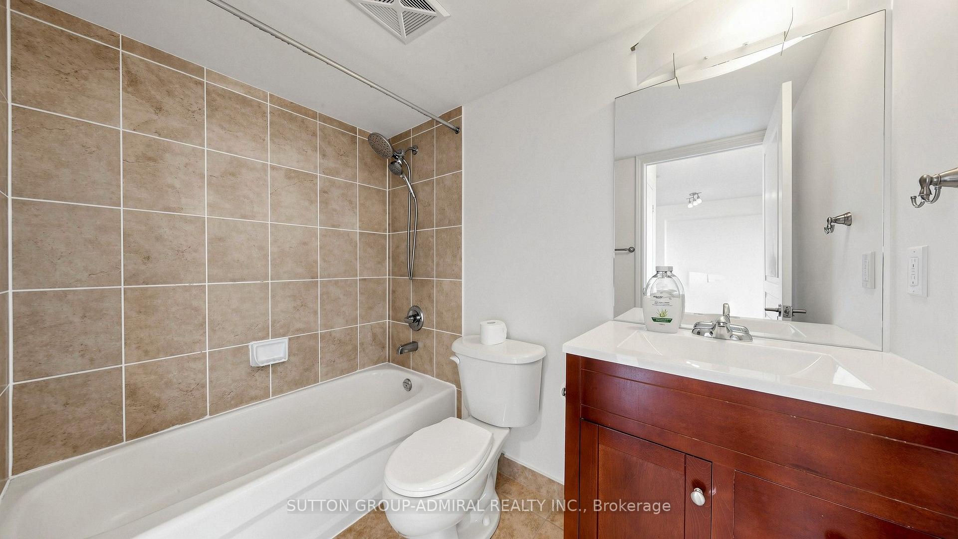 Photo 13 of Unit 806, 7 North Park Road, Vaughan, Beverley Glen — HOMEH