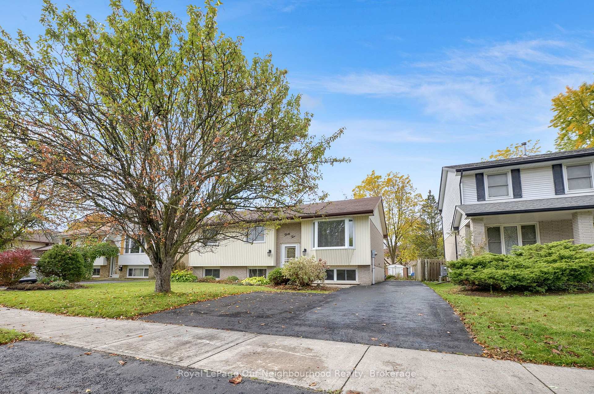 Photo 1 of 32 Alnet Drive, Belleville, Belleville Ward — HOMEH