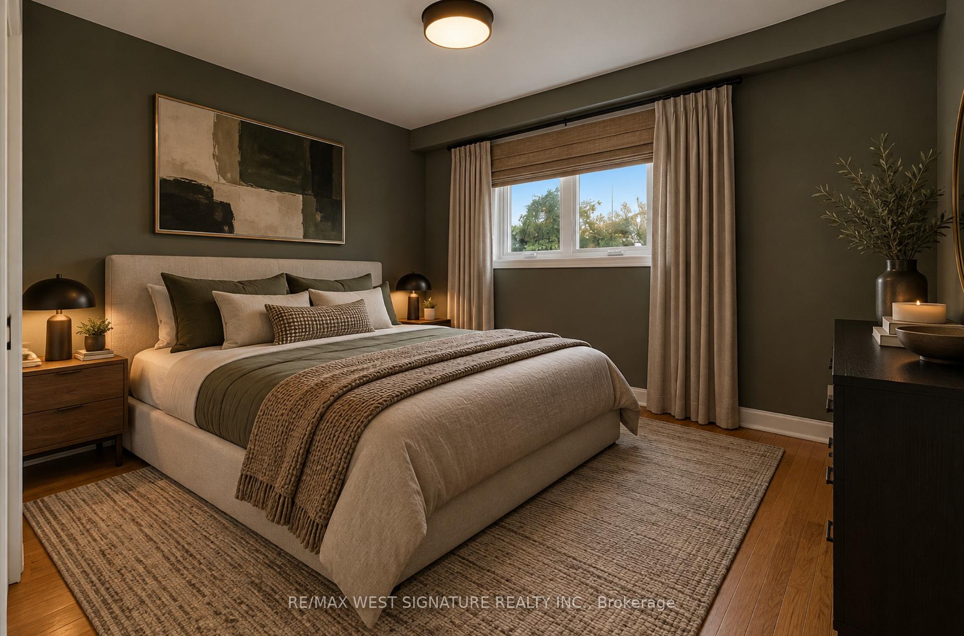 Photo 10 of 28 Bluehaven Crescent, North York, Humbermede — HOMEH