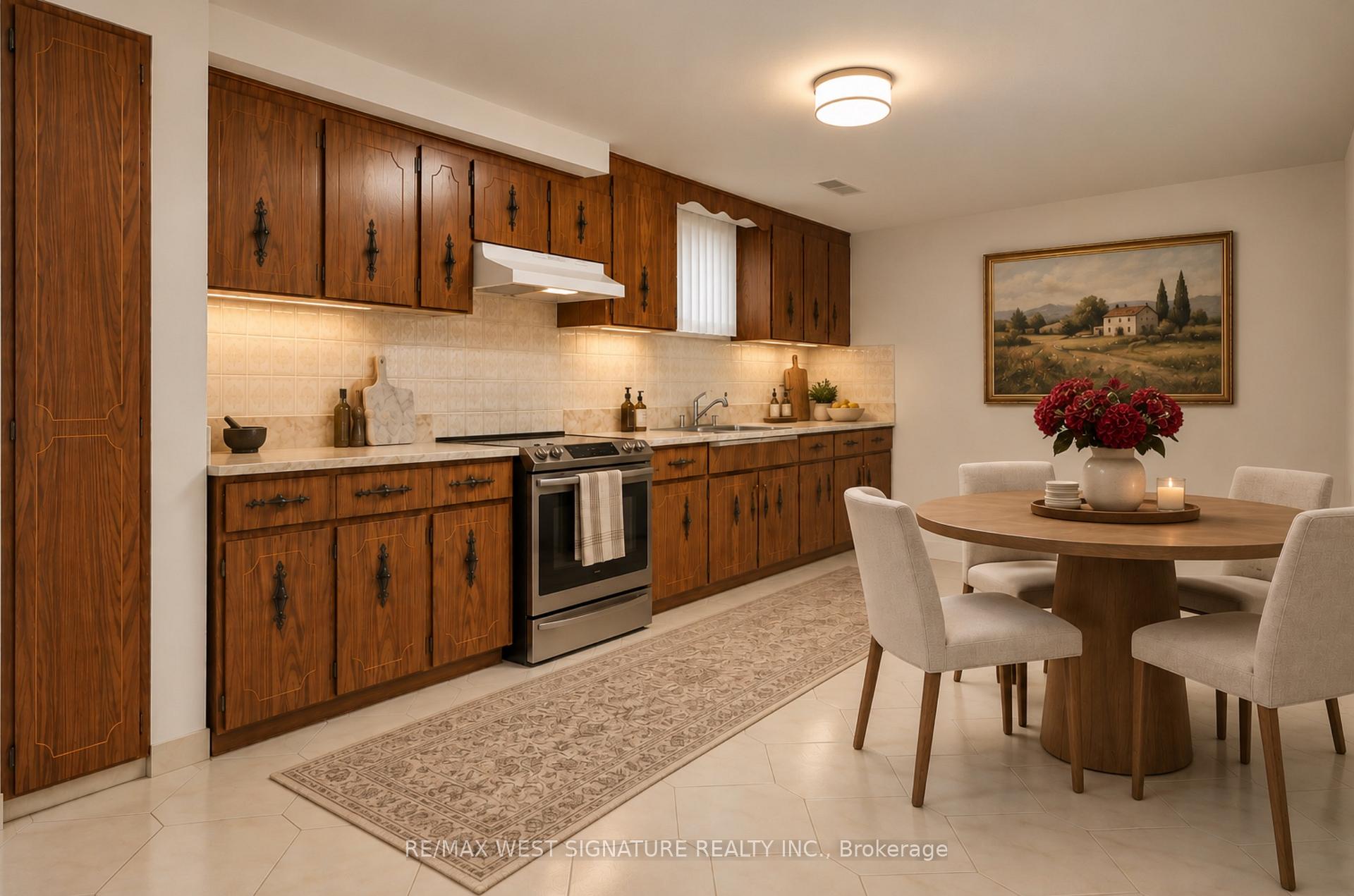 Photo 12 of 28 Bluehaven Crescent, North York, Humbermede — HOMEH