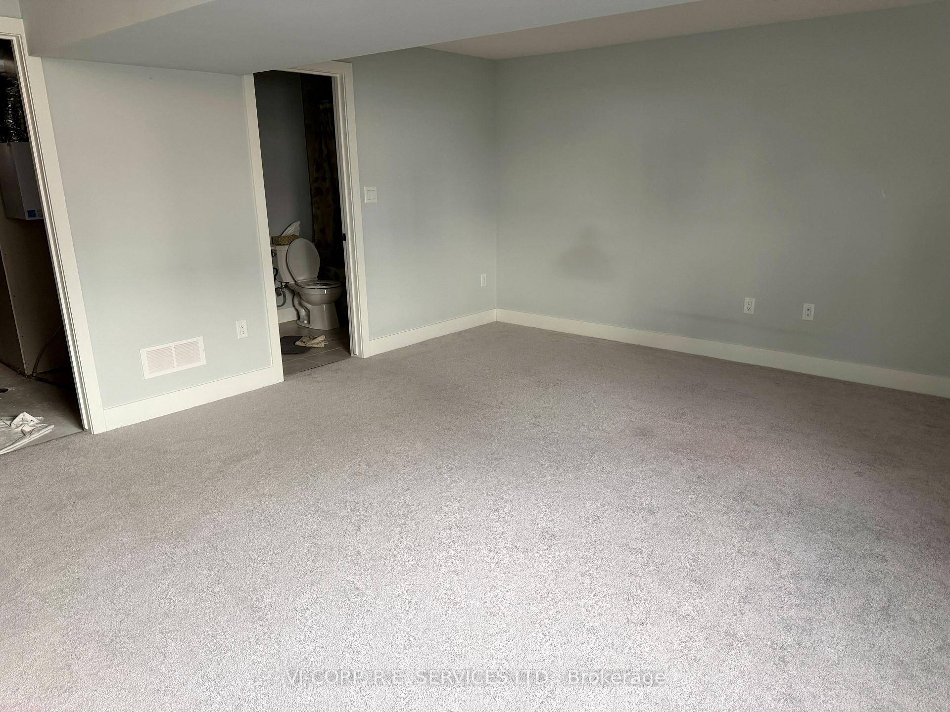 Photo 6 of 1936 Evans Boulevard, London, South U — HOMEH