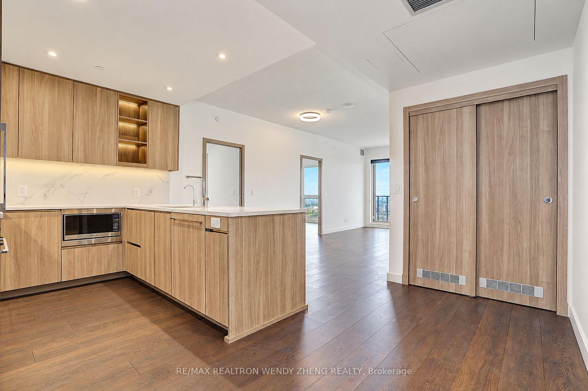 Photo 6 of Unit 2802, 27 Mcmahon Drive, North York, Bayview Village — HOMEH