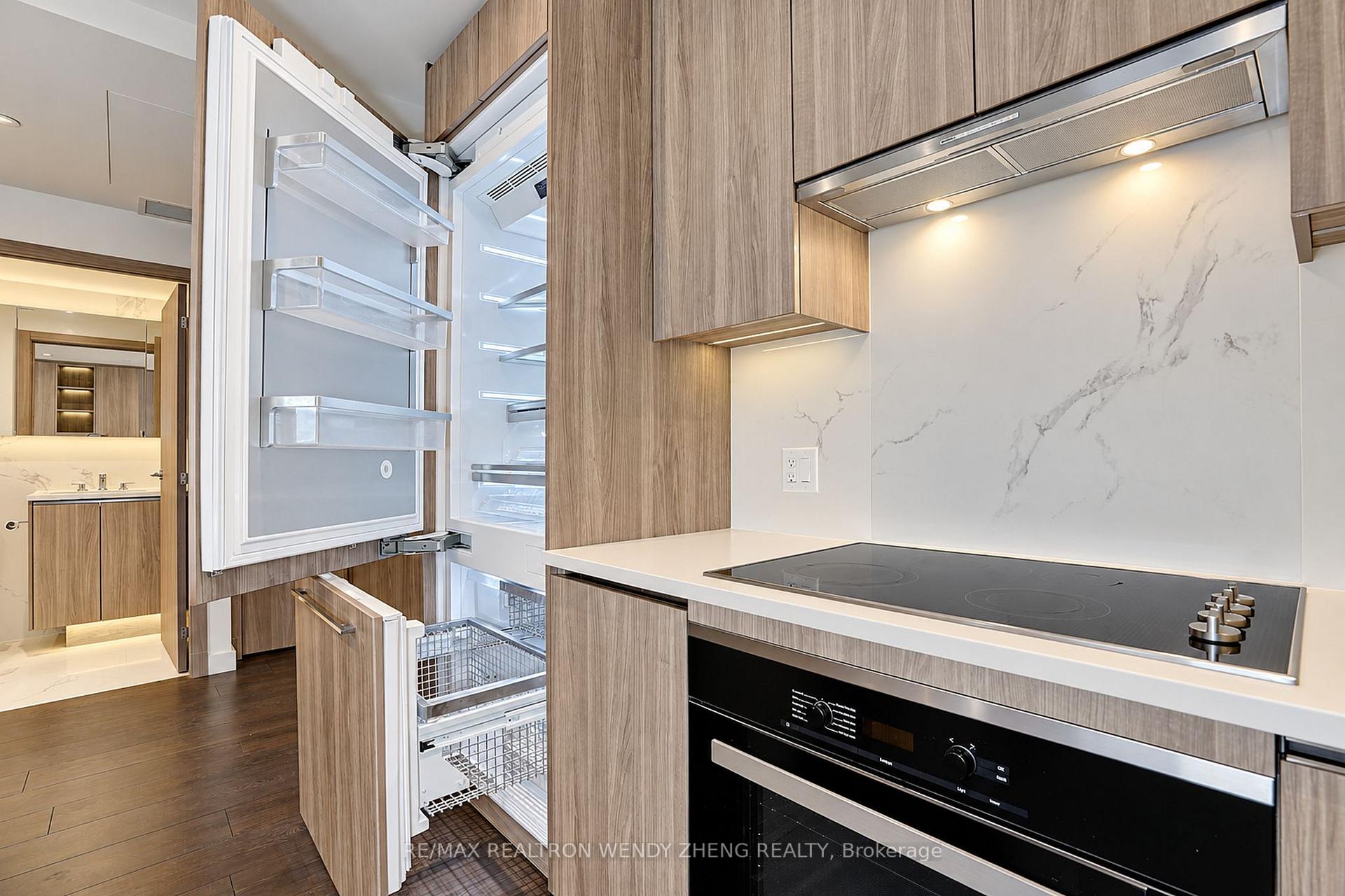 Photo 13 of Unit 2802, 27 Mcmahon Drive, North York, Bayview Village — HOMEH