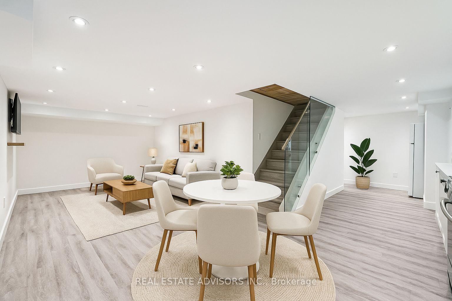 Photo 26 of 29 Ranwood Drive, North York, Humberlea-Pelmo Park — HOMEH