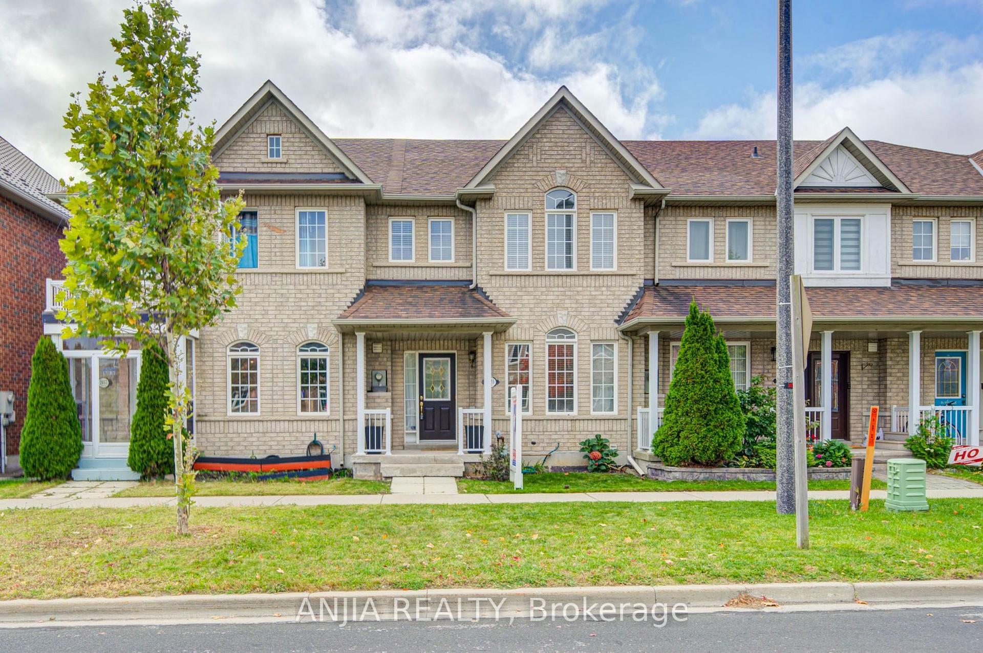 Photo 1 of 2035 Bur Oak Avenue, Markham, Greensborough — HOMEH