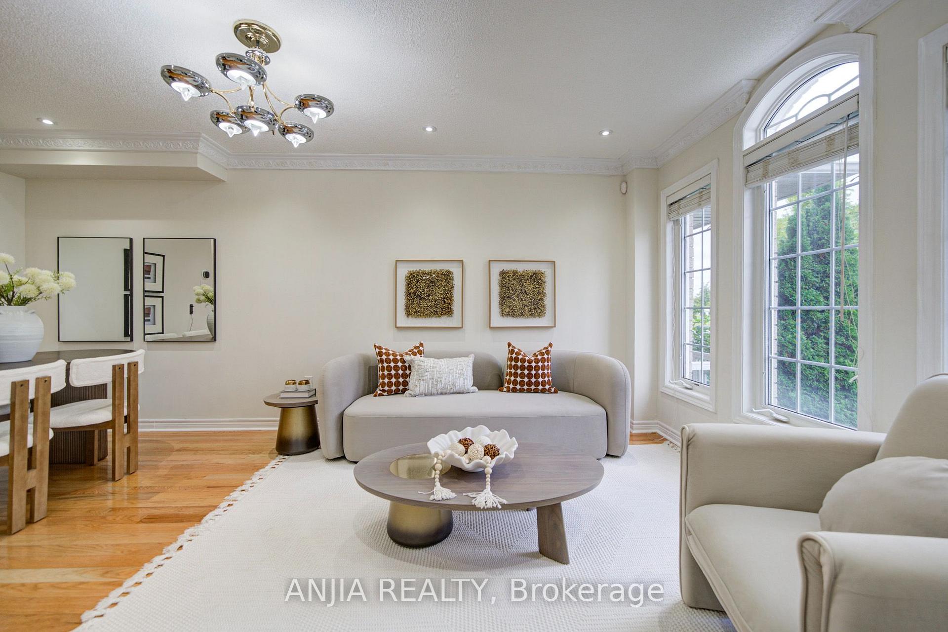 Photo 6 of 2035 Bur Oak Avenue, Markham, Greensborough — HOMEH