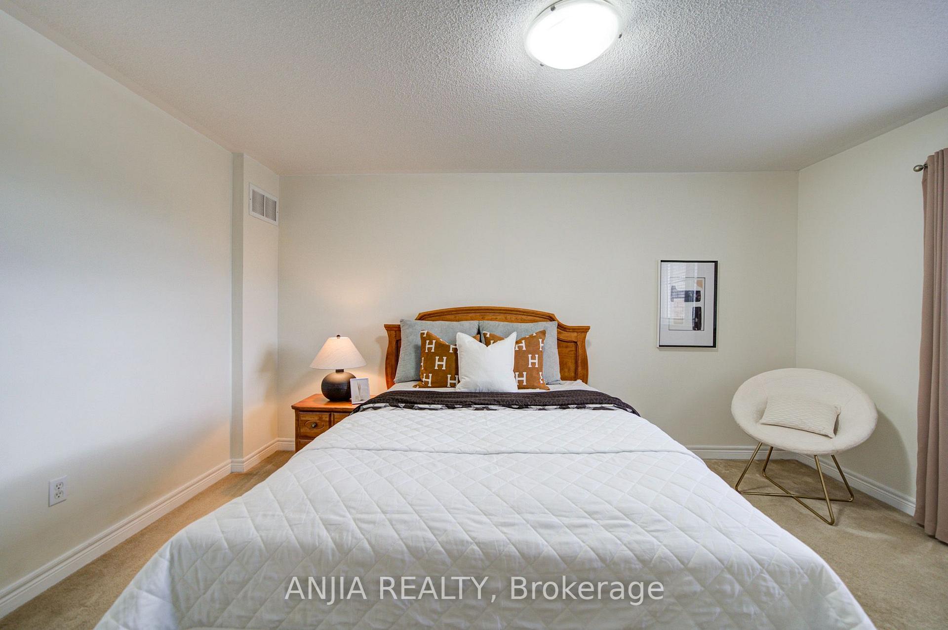 Photo 28 of 2035 Bur Oak Avenue, Markham, Greensborough — HOMEH