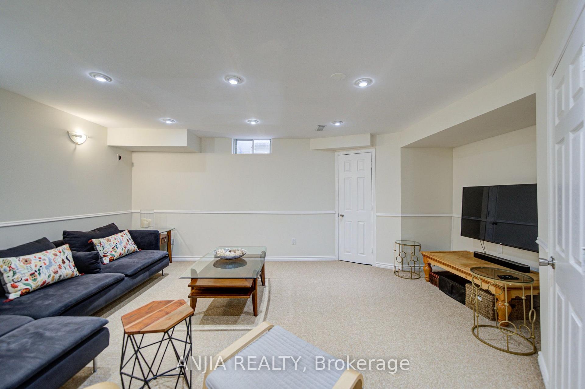 Photo 32 of 2035 Bur Oak Avenue, Markham, Greensborough — HOMEH