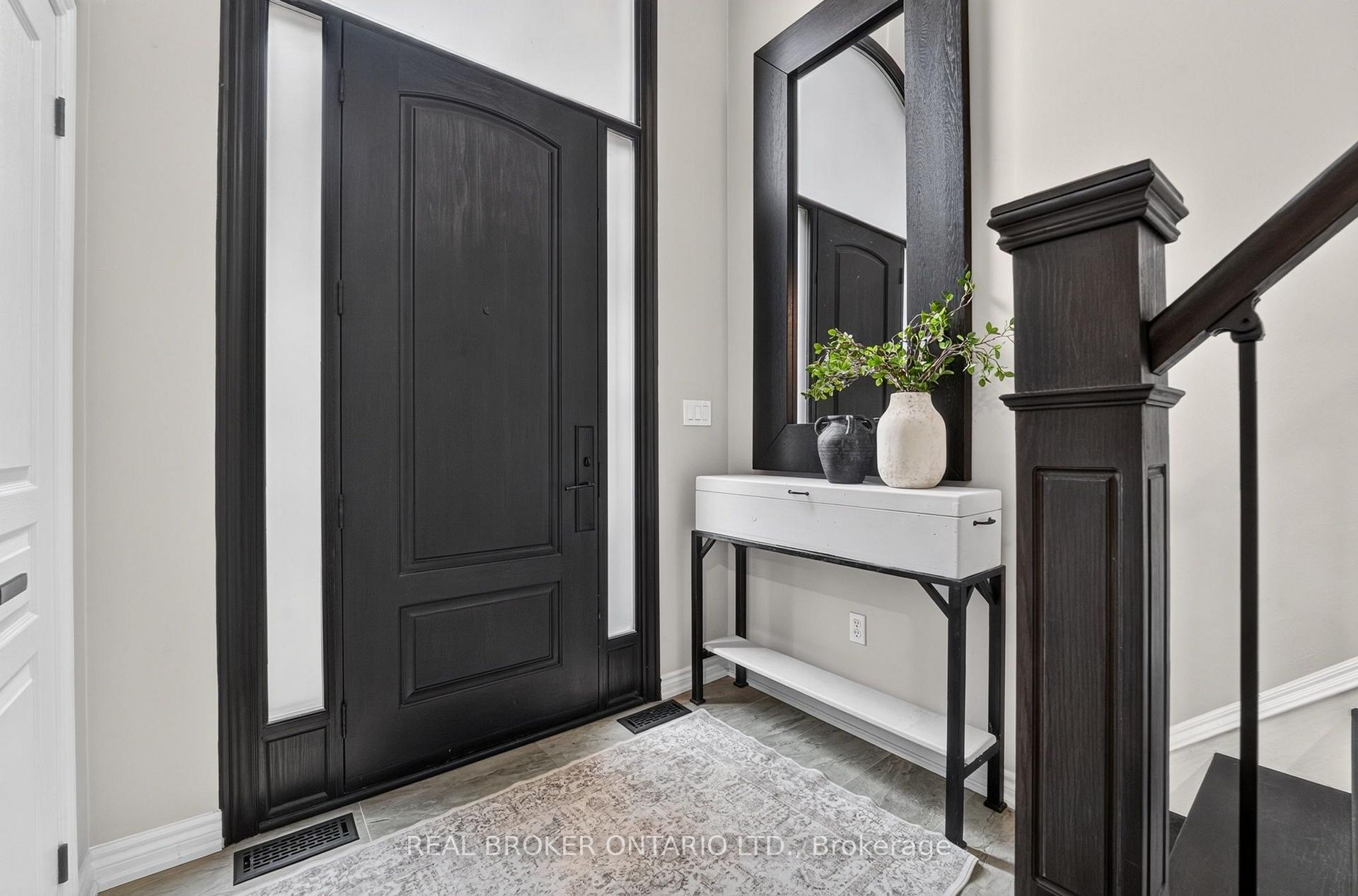 Photo 8 of 2243 Woodcrest Drive, Oakville, Westmount — HOMEH