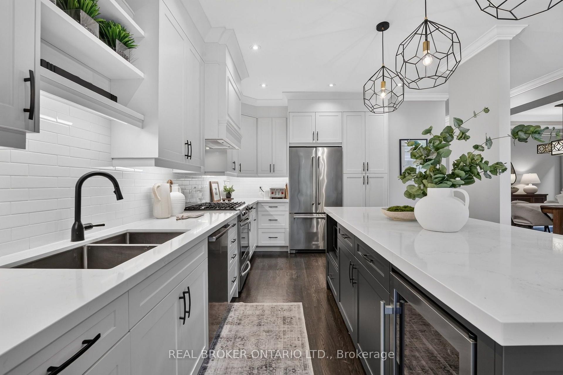 Photo 13 of 2243 Woodcrest Drive, Oakville, Westmount — HOMEH