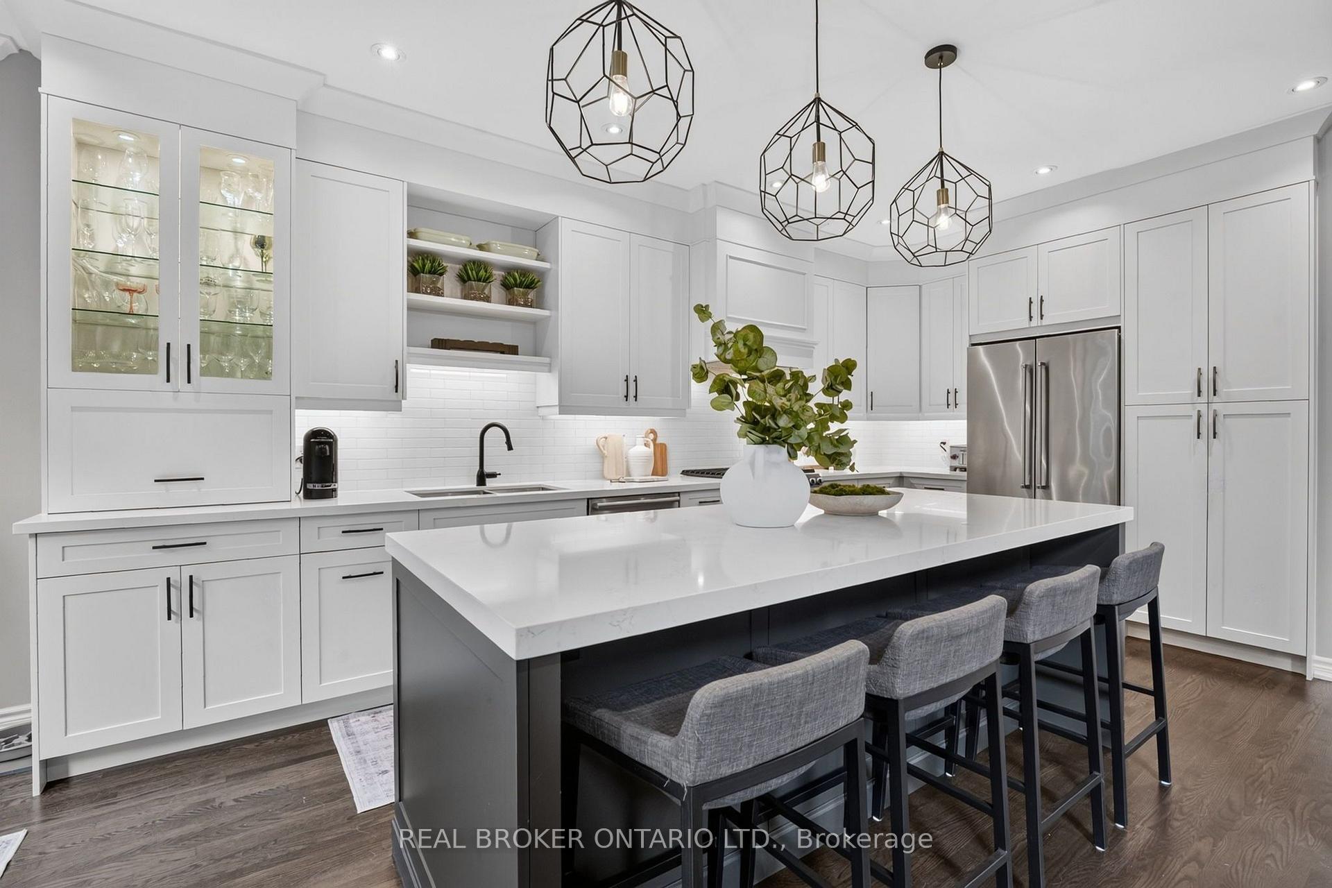 Photo 16 of 2243 Woodcrest Drive, Oakville, Westmount — HOMEH