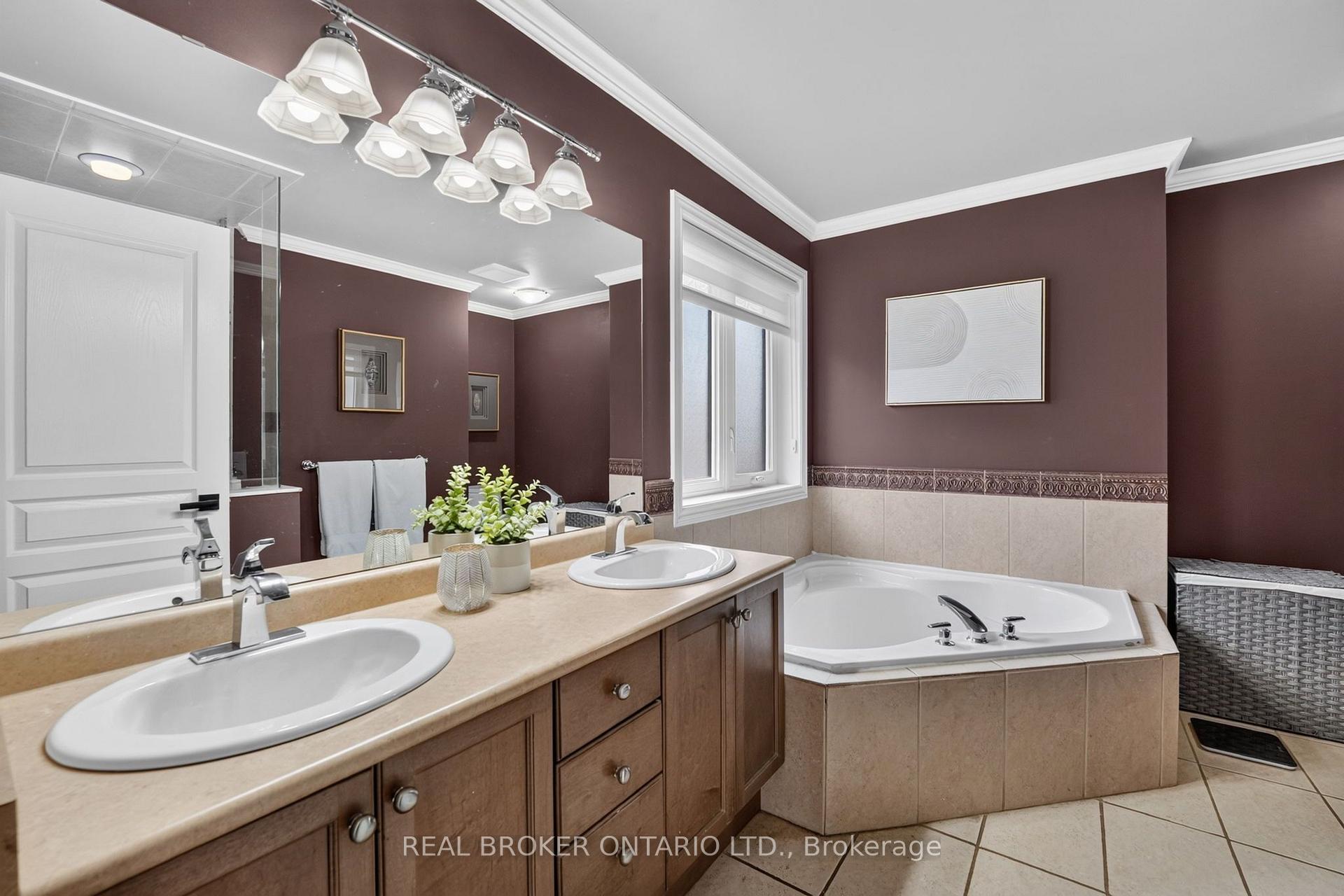 Photo 29 of 2243 Woodcrest Drive, Oakville, Westmount — HOMEH