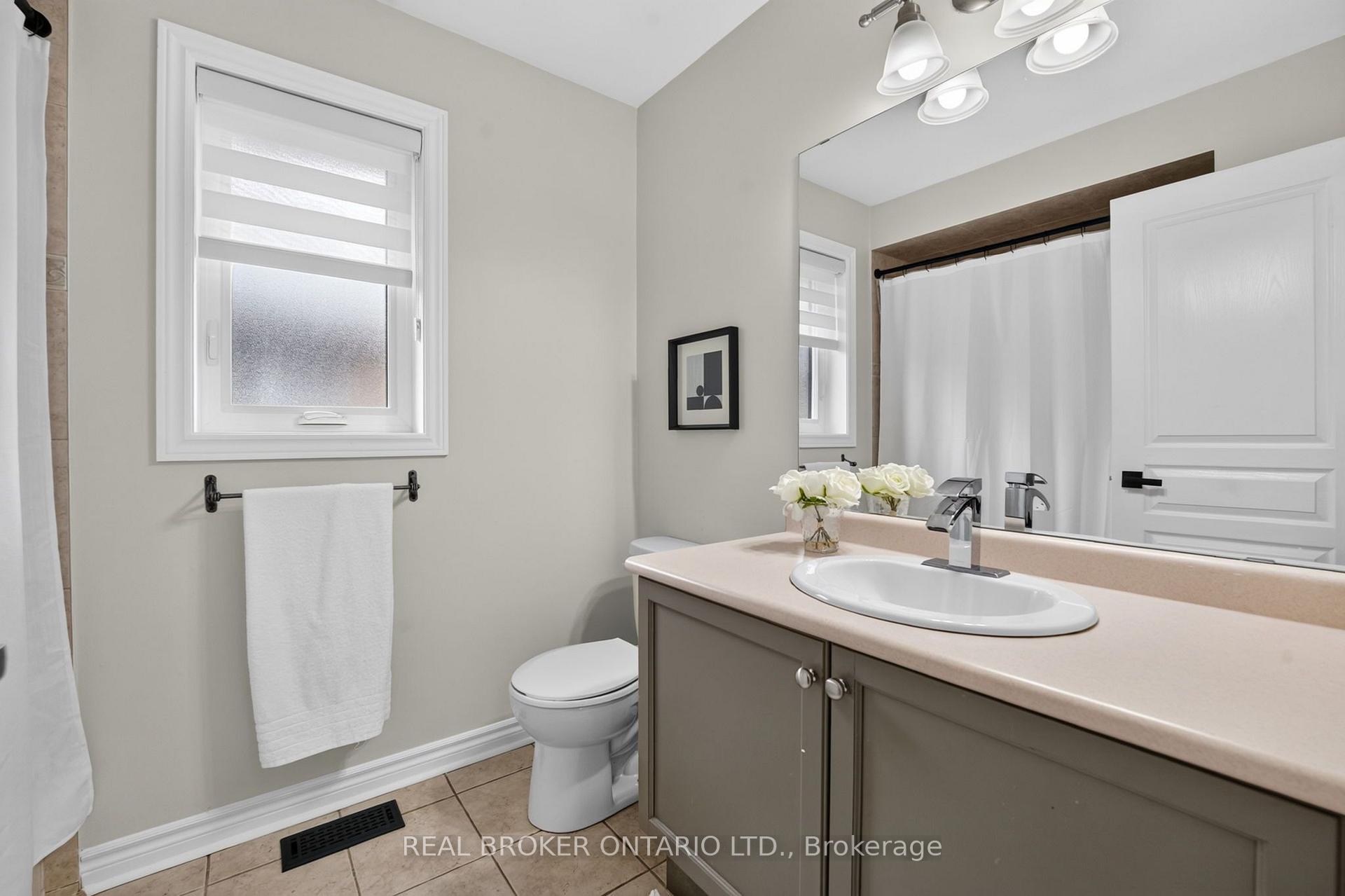 Photo 34 of 2243 Woodcrest Drive, Oakville, Westmount — HOMEH