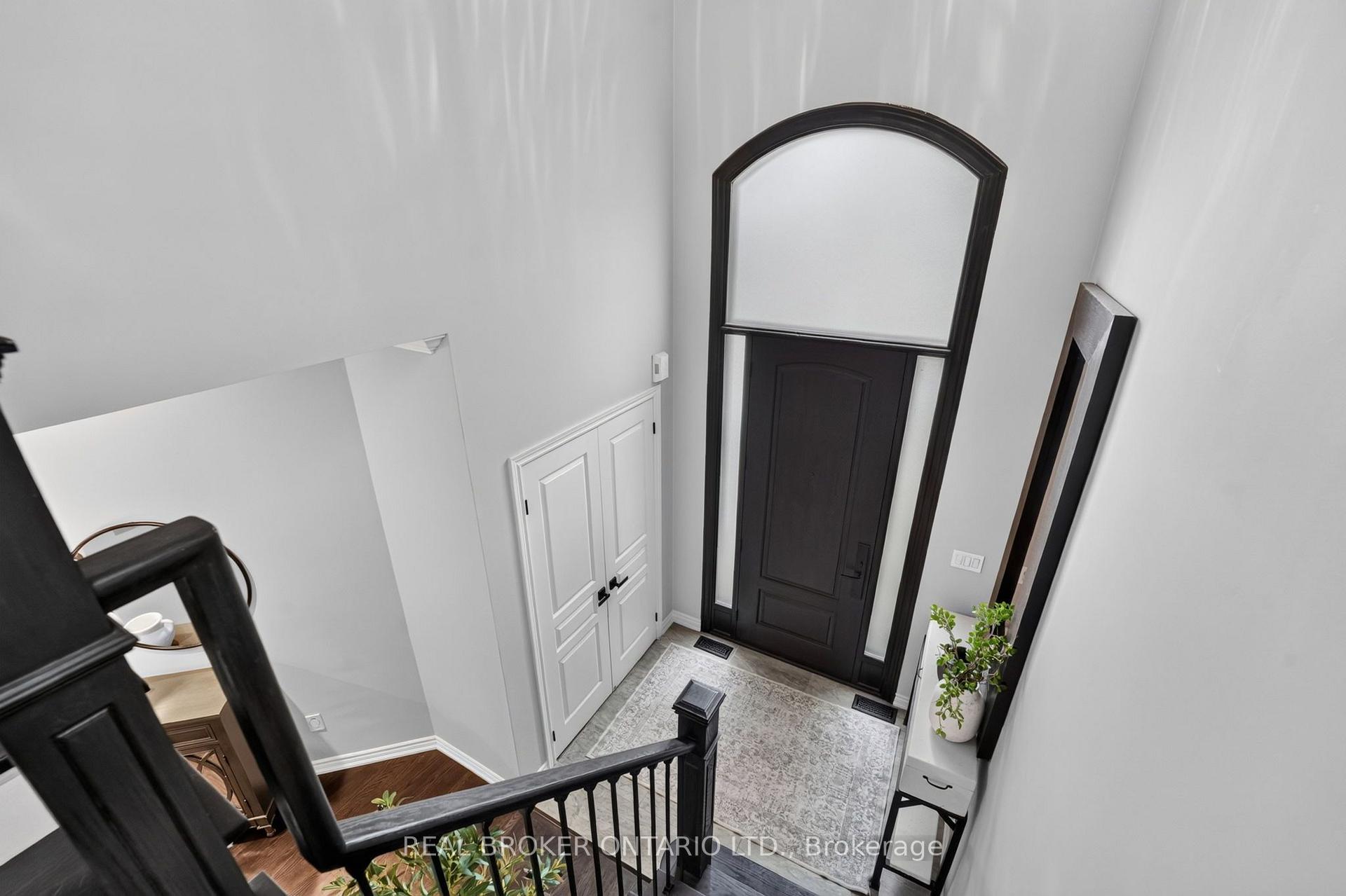 Photo 35 of 2243 Woodcrest Drive, Oakville, Westmount — HOMEH