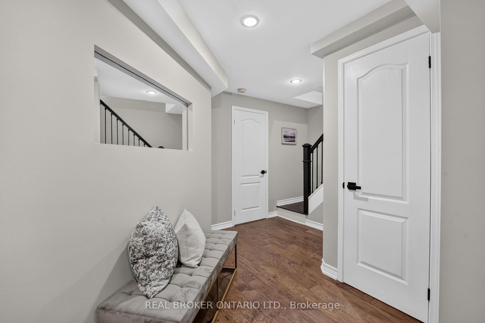 Photo 36 of 2243 Woodcrest Drive, Oakville, Westmount — HOMEH
