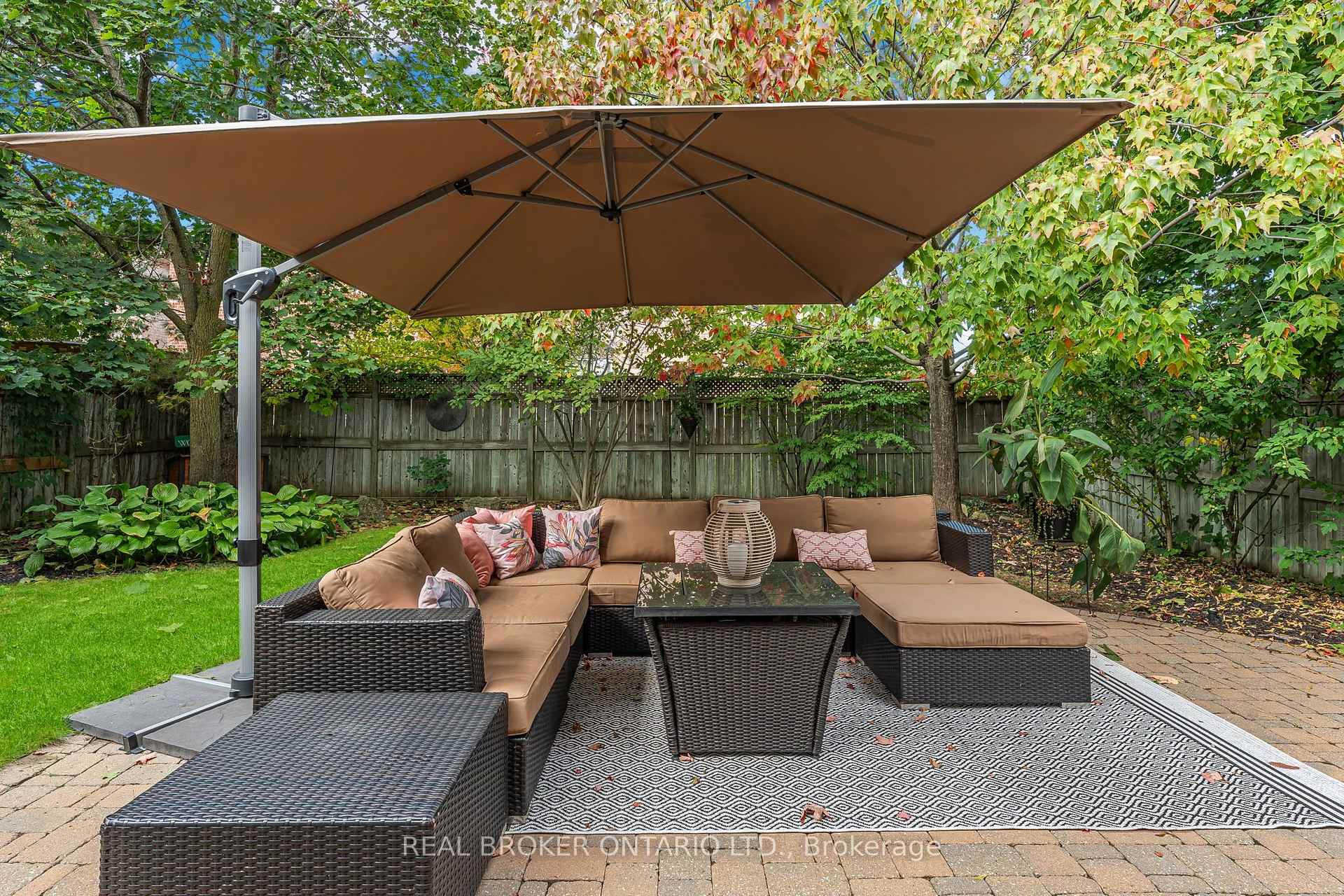 Photo 45 of 2243 Woodcrest Drive, Oakville, Westmount — HOMEH
