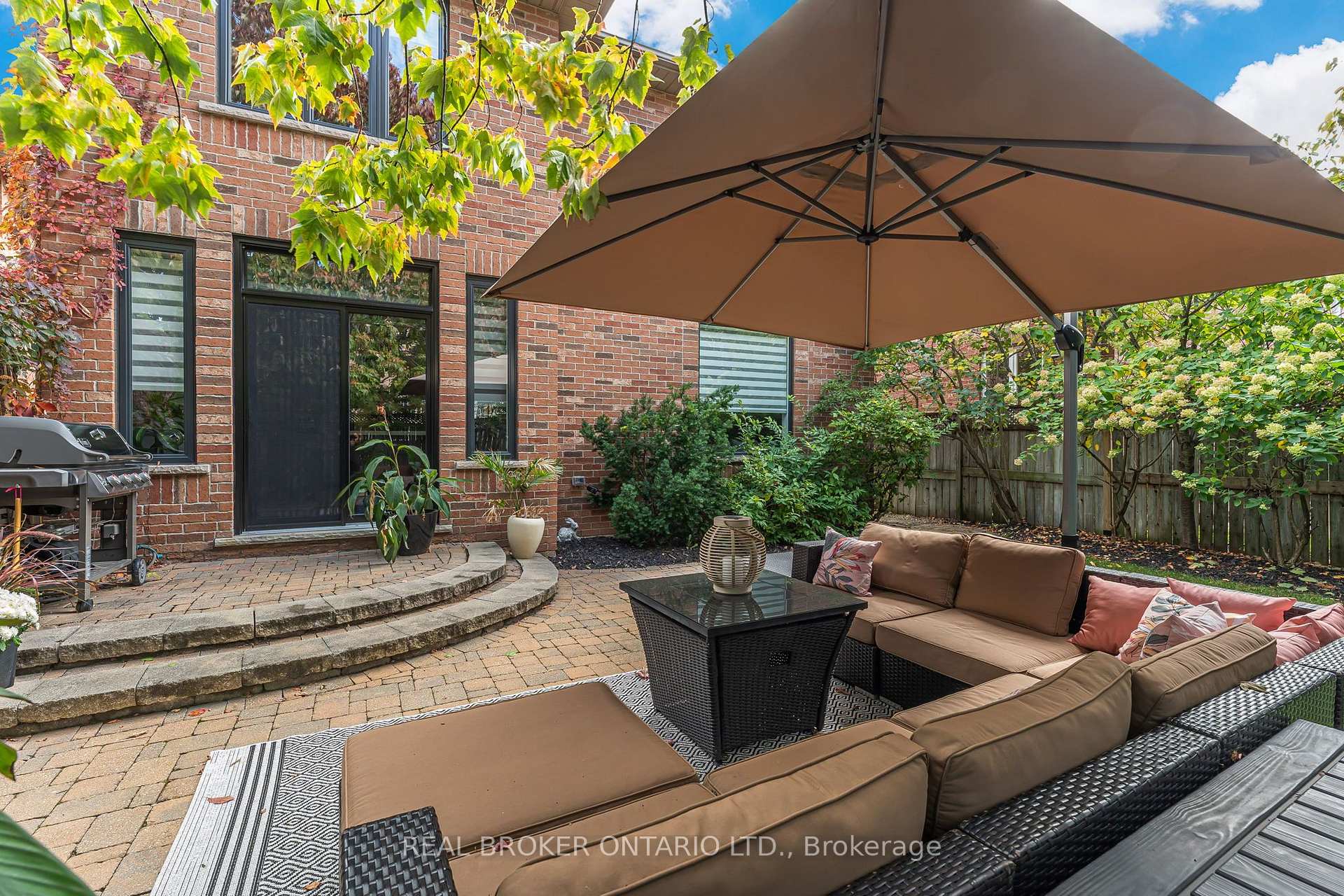 Photo 46 of 2243 Woodcrest Drive, Oakville, Westmount — HOMEH