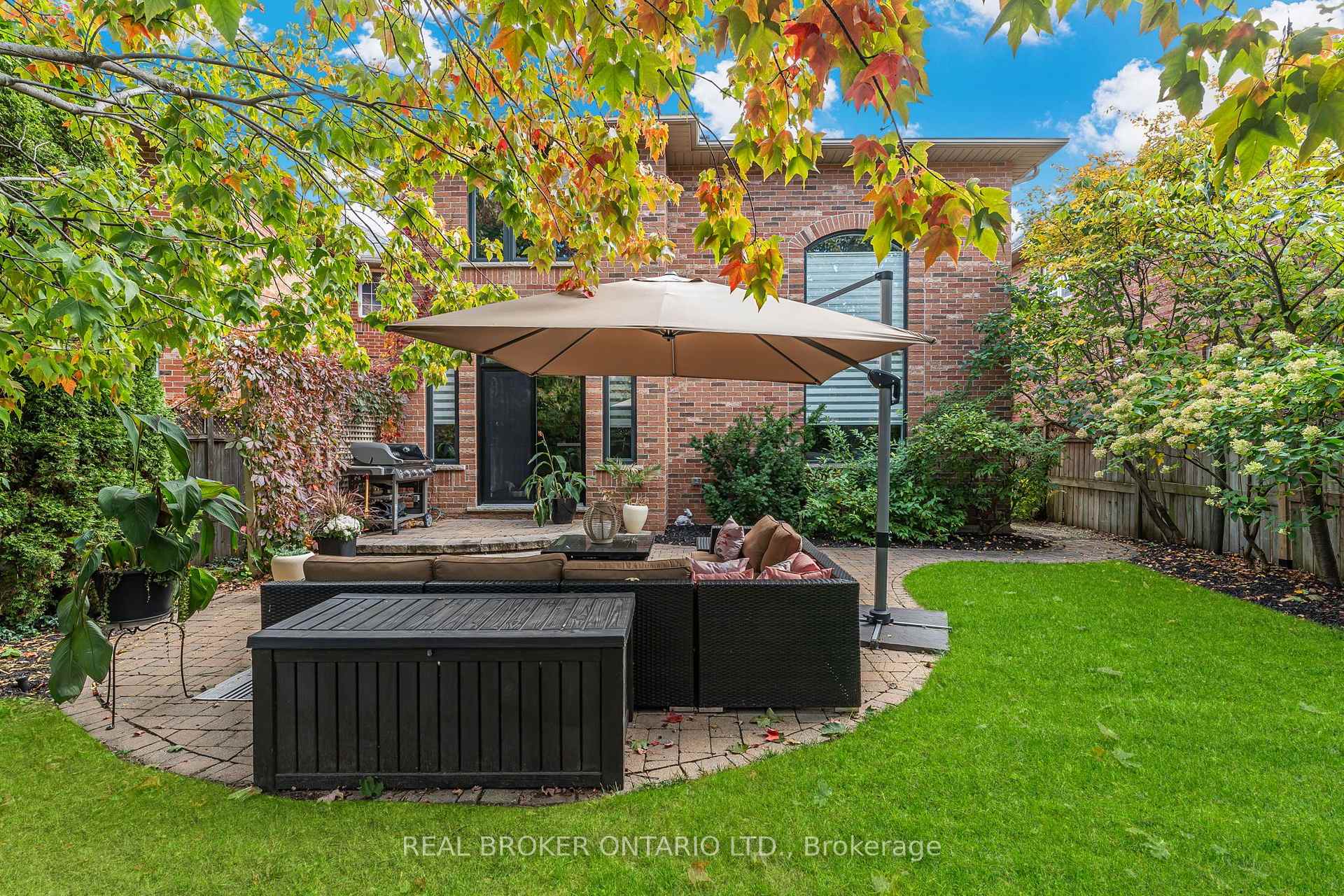 Photo 47 of 2243 Woodcrest Drive, Oakville, Westmount — HOMEH