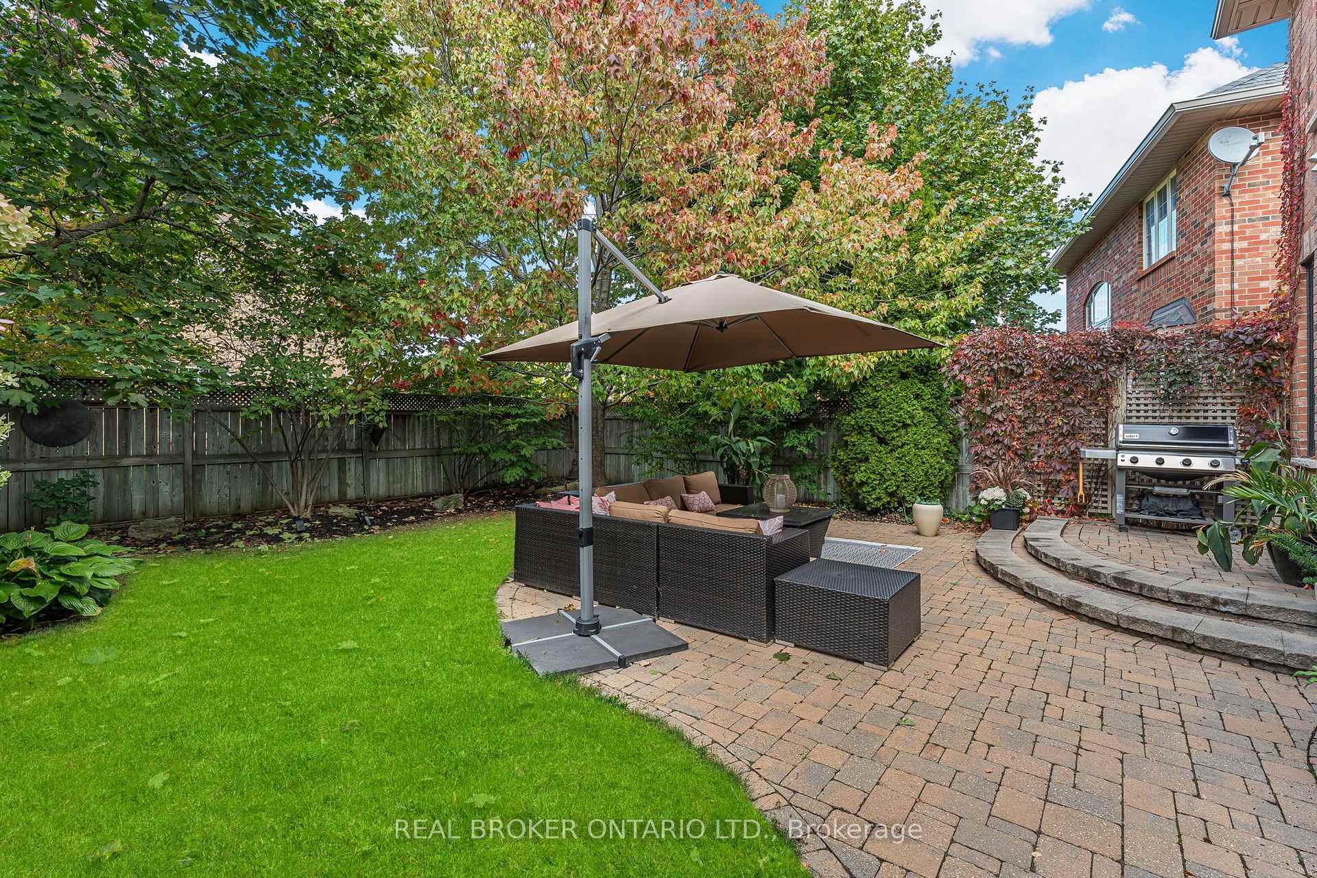 Photo 48 of 2243 Woodcrest Drive, Oakville, Westmount — HOMEH