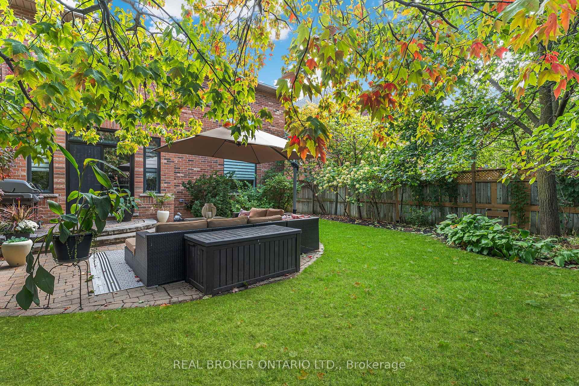 Photo 49 of 2243 Woodcrest Drive, Oakville, Westmount — HOMEH