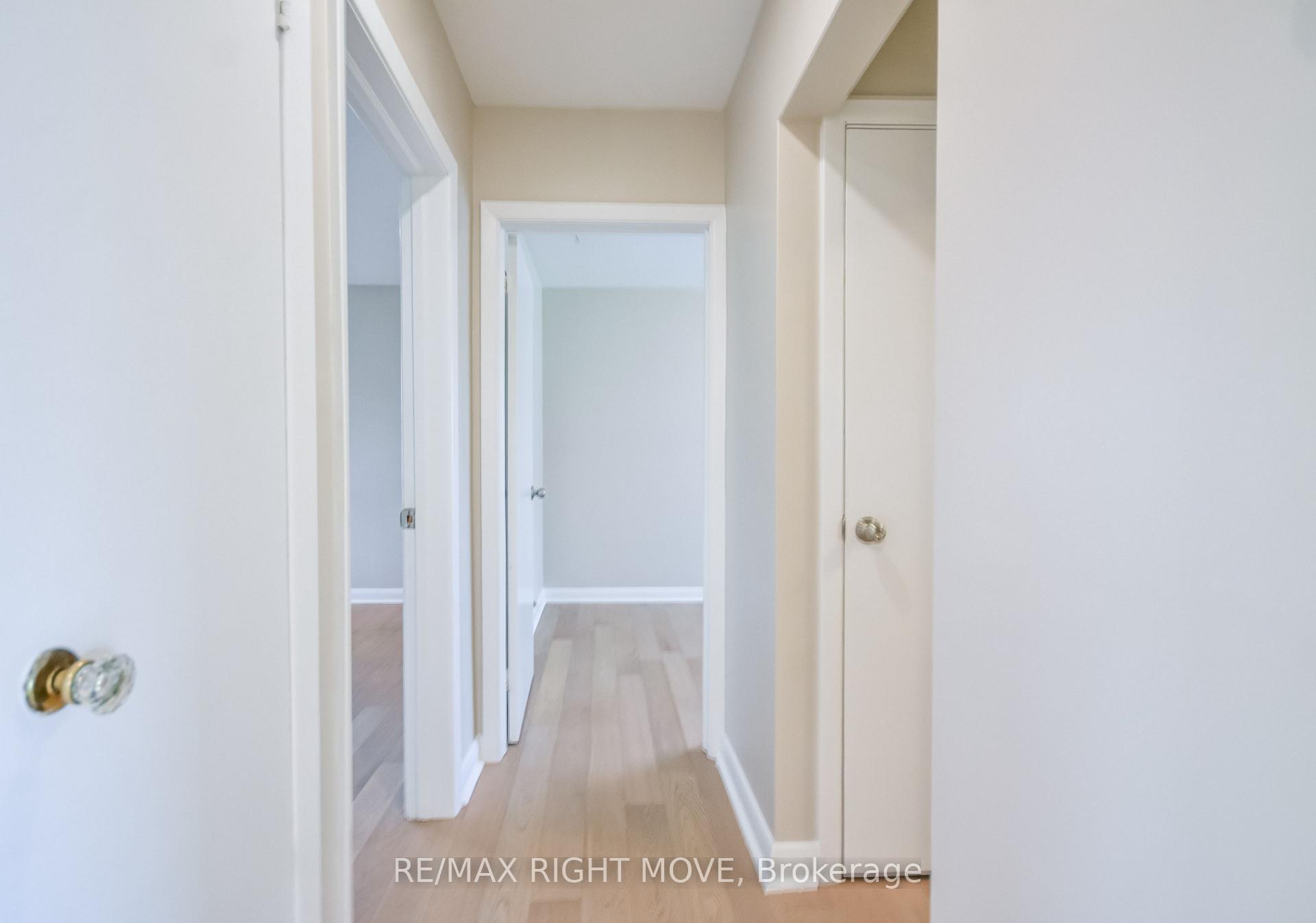 Photo 14 of 10 Letitia Street, Barrie, Sunnidale — HOMEH