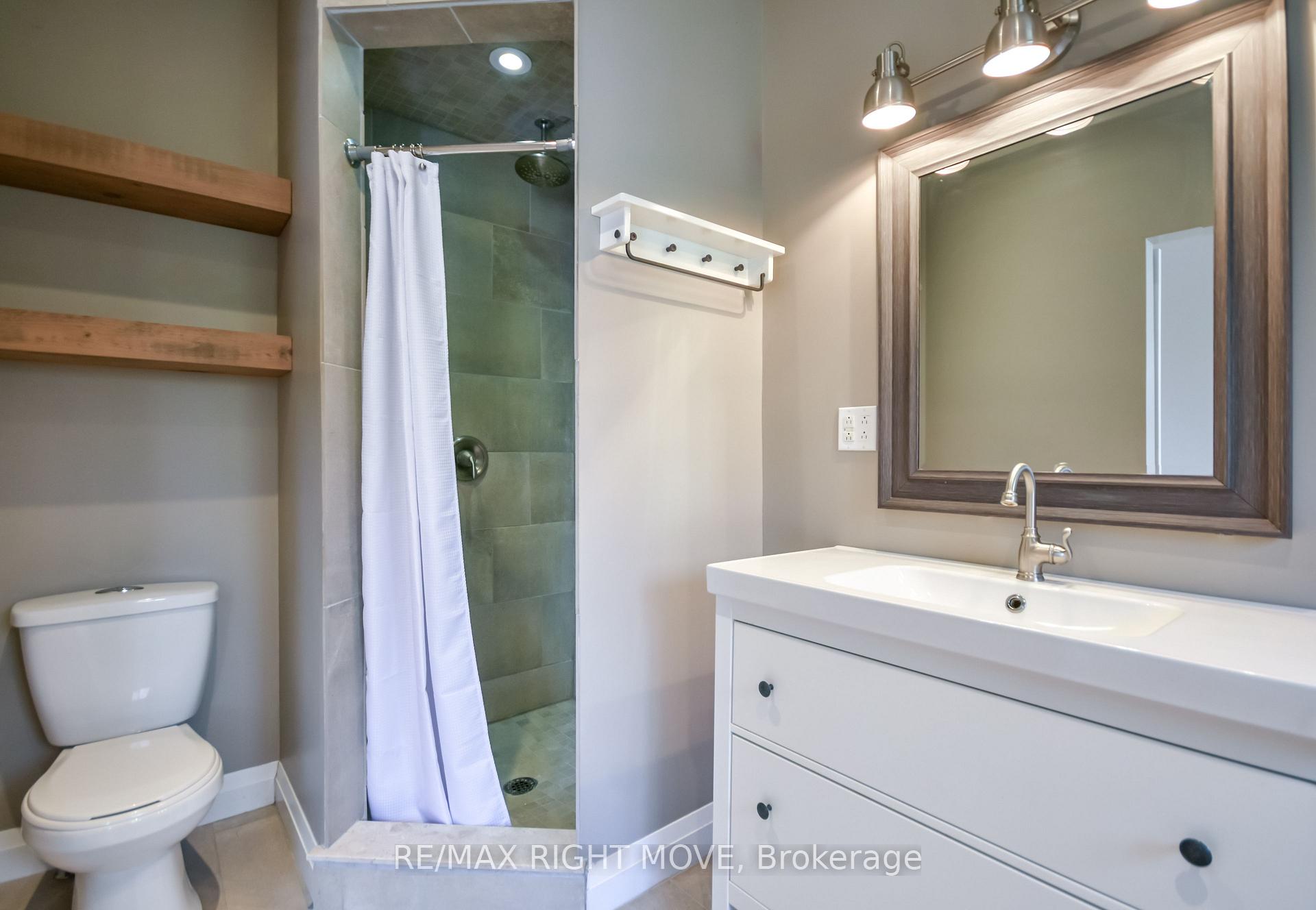 Photo 27 of 10 Letitia Street, Barrie, Sunnidale — HOMEH
