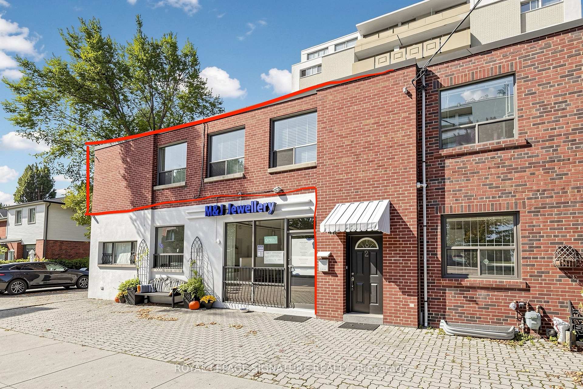 Photo 2 of Unit 2, 461 Eglinton Avenue E, Toronto, Mount Pleasant East — HOMEH