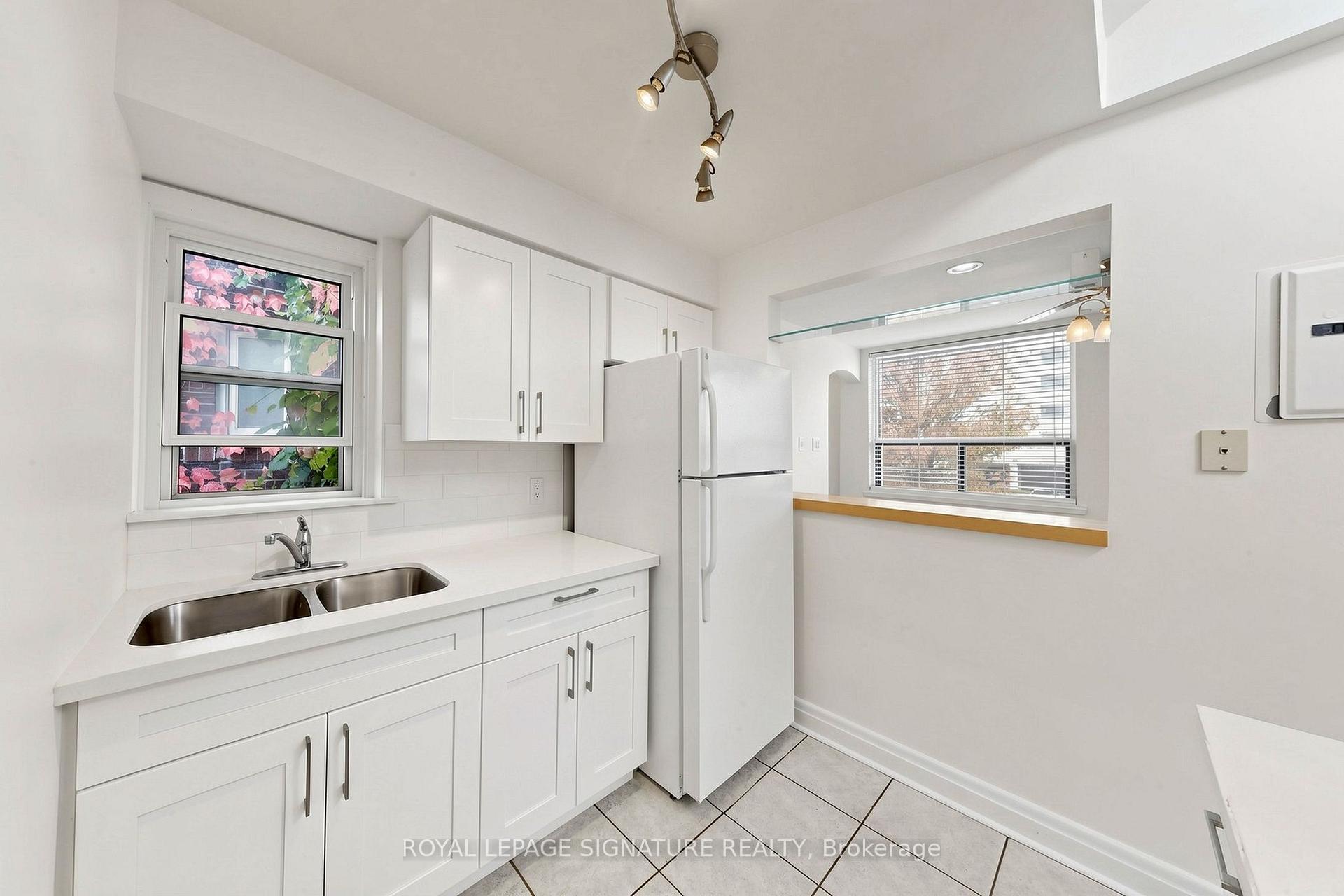 Photo 10 of Unit 2, 461 Eglinton Avenue E, Toronto, Mount Pleasant East — HOMEH