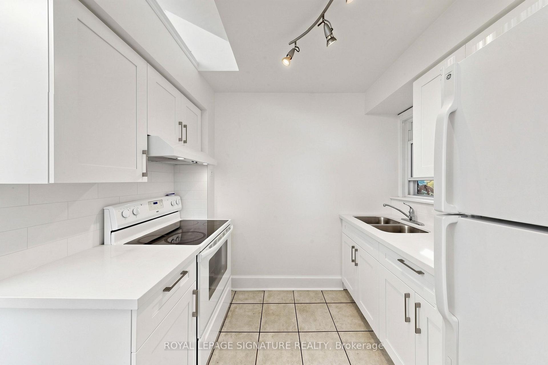 Photo 11 of Unit 2, 461 Eglinton Avenue E, Toronto, Mount Pleasant East — HOMEH