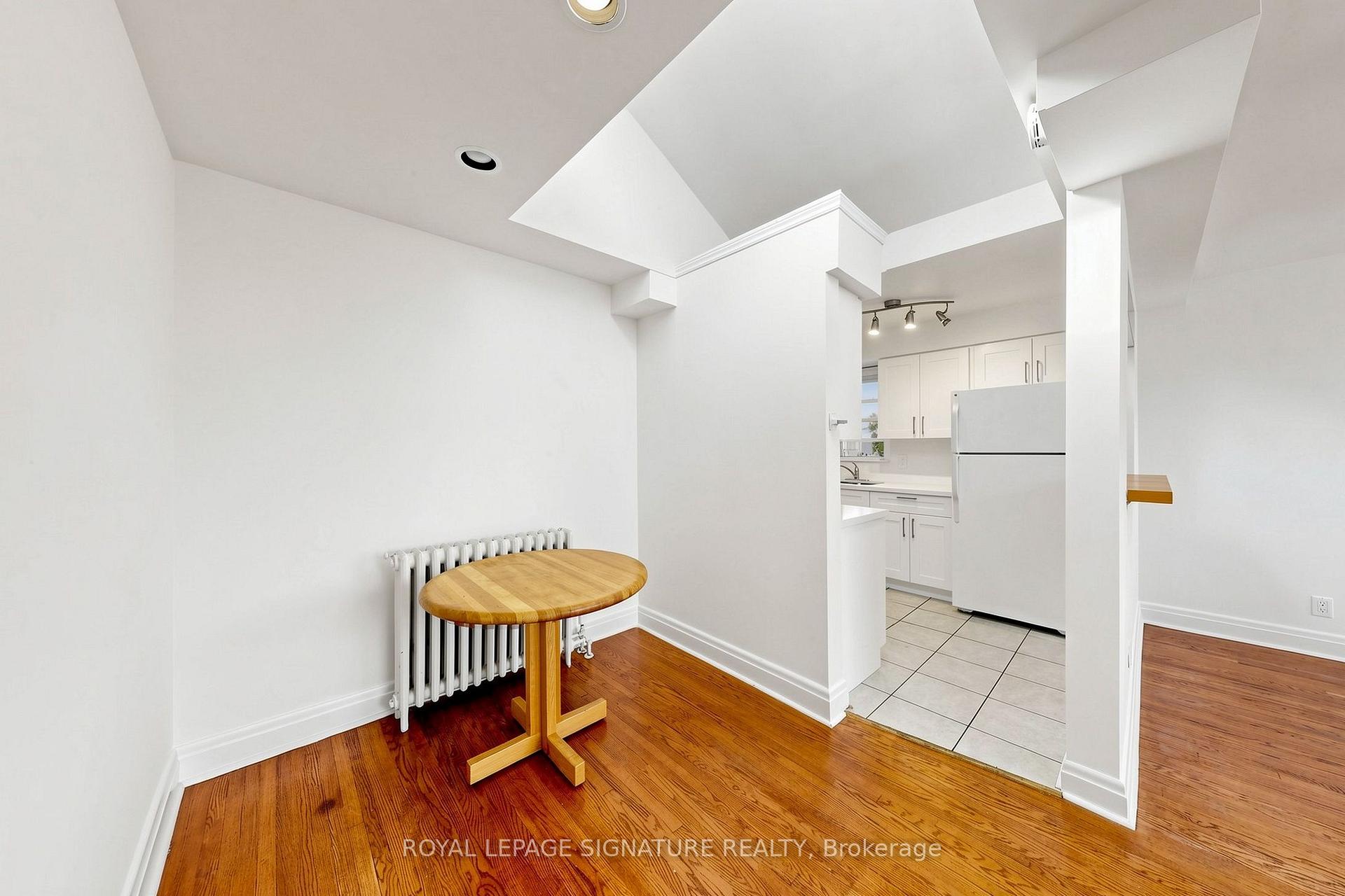 Photo 15 of Unit 2, 461 Eglinton Avenue E, Toronto, Mount Pleasant East — HOMEH