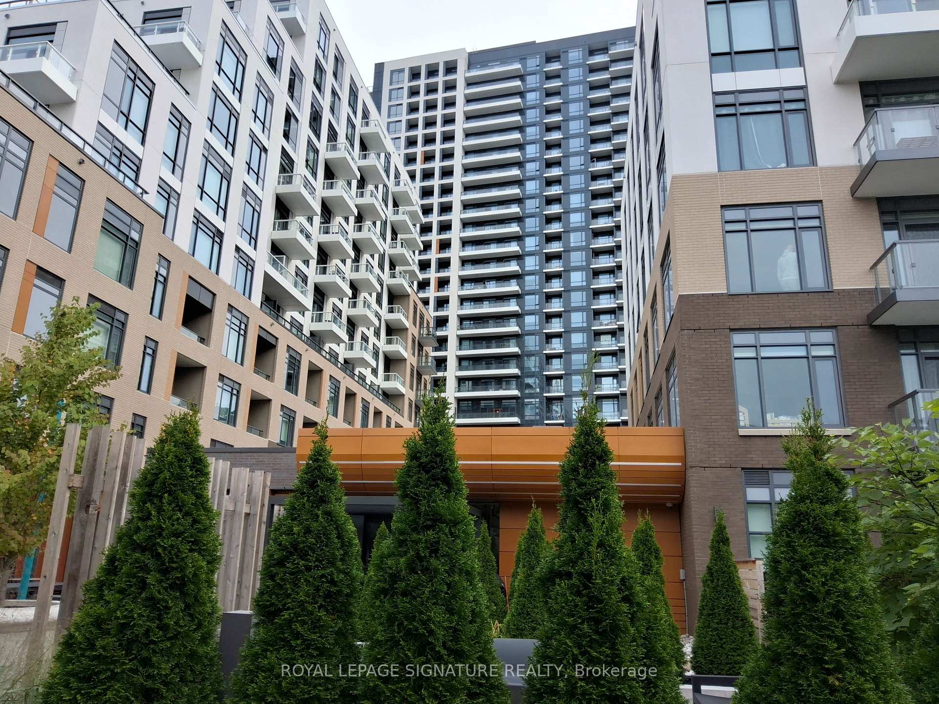 Photo 2 of Unit C701, 8 Beverley Glen Boulevard, Vaughan, Beverley Glen — HOMEH