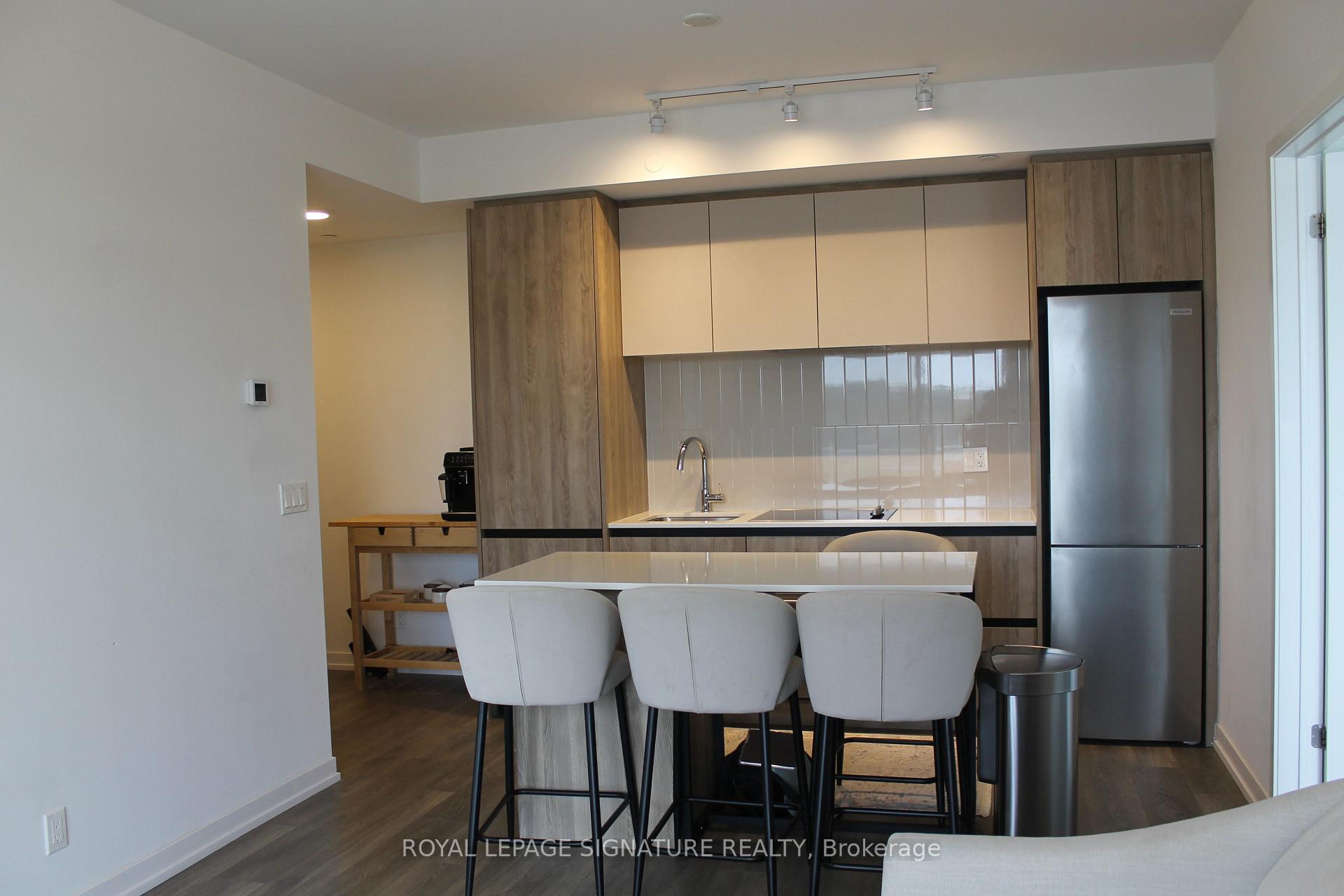 Photo 5 of Unit C701, 8 Beverley Glen Boulevard, Vaughan, Beverley Glen — HOMEH