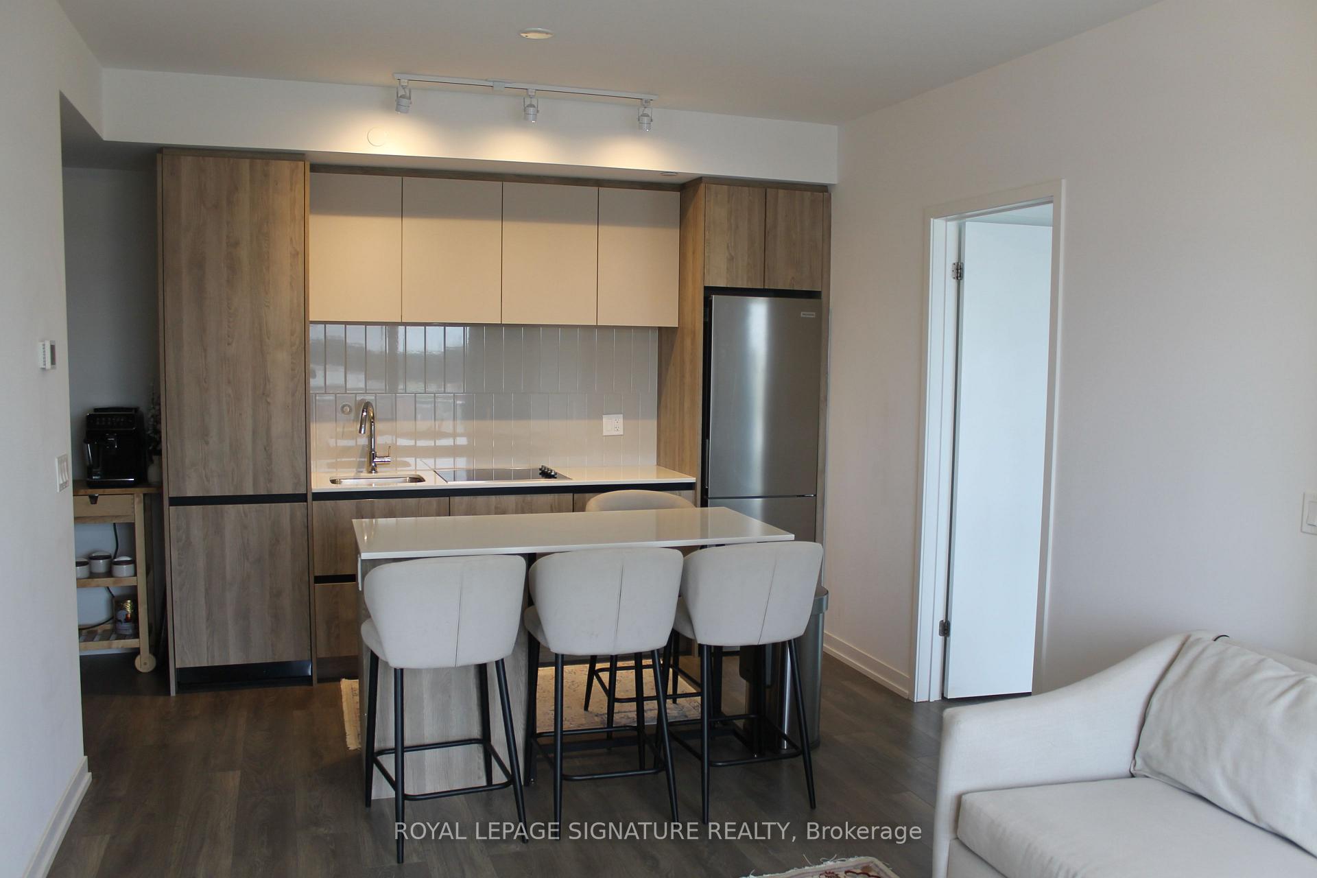 Photo 6 of Unit C701, 8 Beverley Glen Boulevard, Vaughan, Beverley Glen — HOMEH