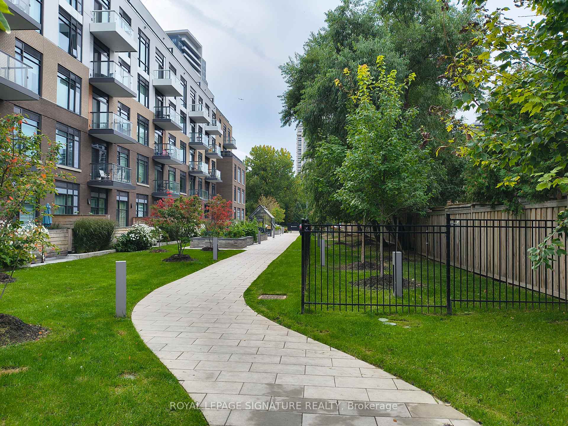 Photo 22 of Unit C701, 8 Beverley Glen Boulevard, Vaughan, Beverley Glen — HOMEH