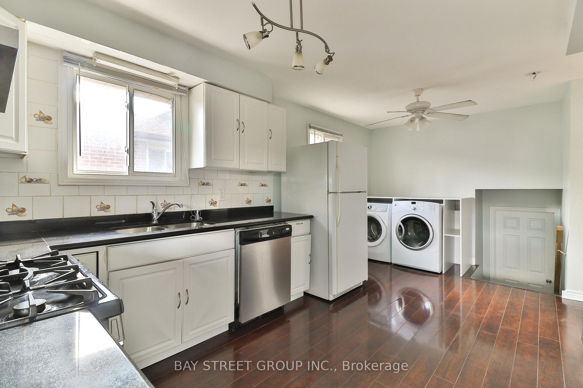 Photo 5 of Unit Upper Unit, 489 Fergo Avenue, Mississauga, Cooksville — HOMEH