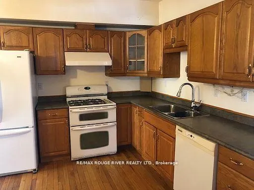 Photo 7 of 115 Agnes Street, Oshawa, O'Neill — HOMEH