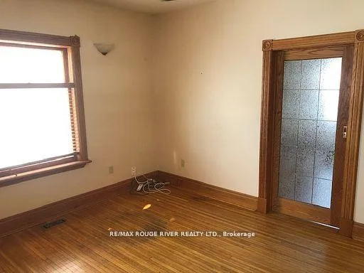 Photo 13 of 115 Agnes Street, Oshawa, O'Neill — HOMEH