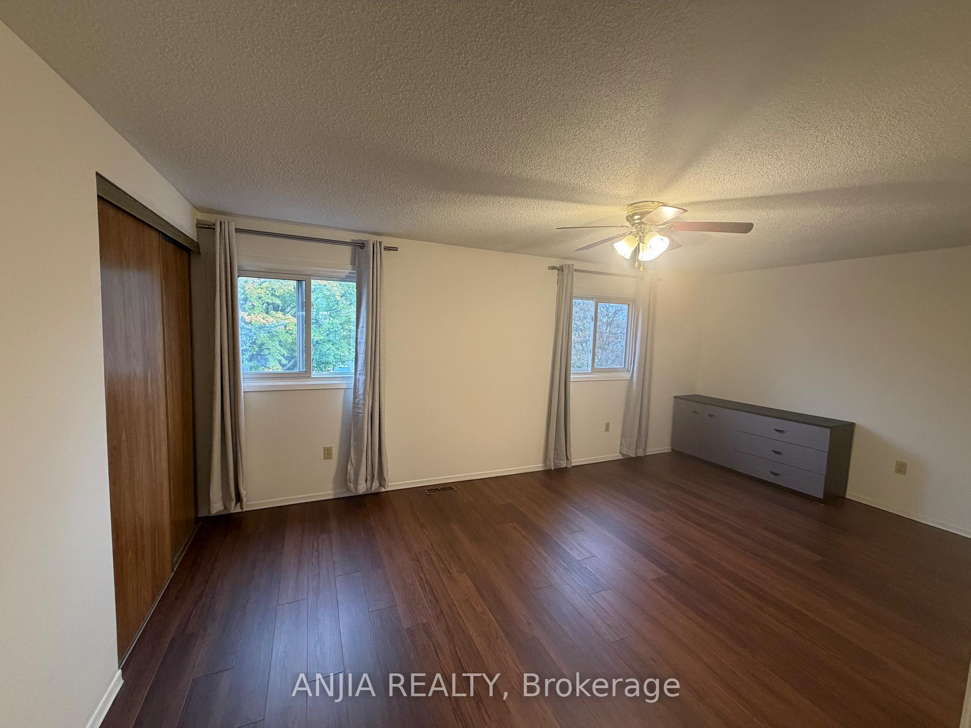 Photo 13 of 21 Tangmere Crescent, Markham, Milliken Mills East — HOMEH