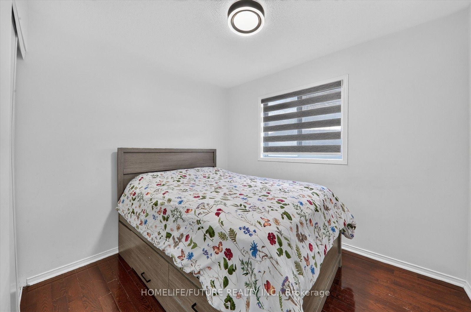 Photo 26 of 7236 Village Walk, Mississauga, Meadowvale Village — HOMEH