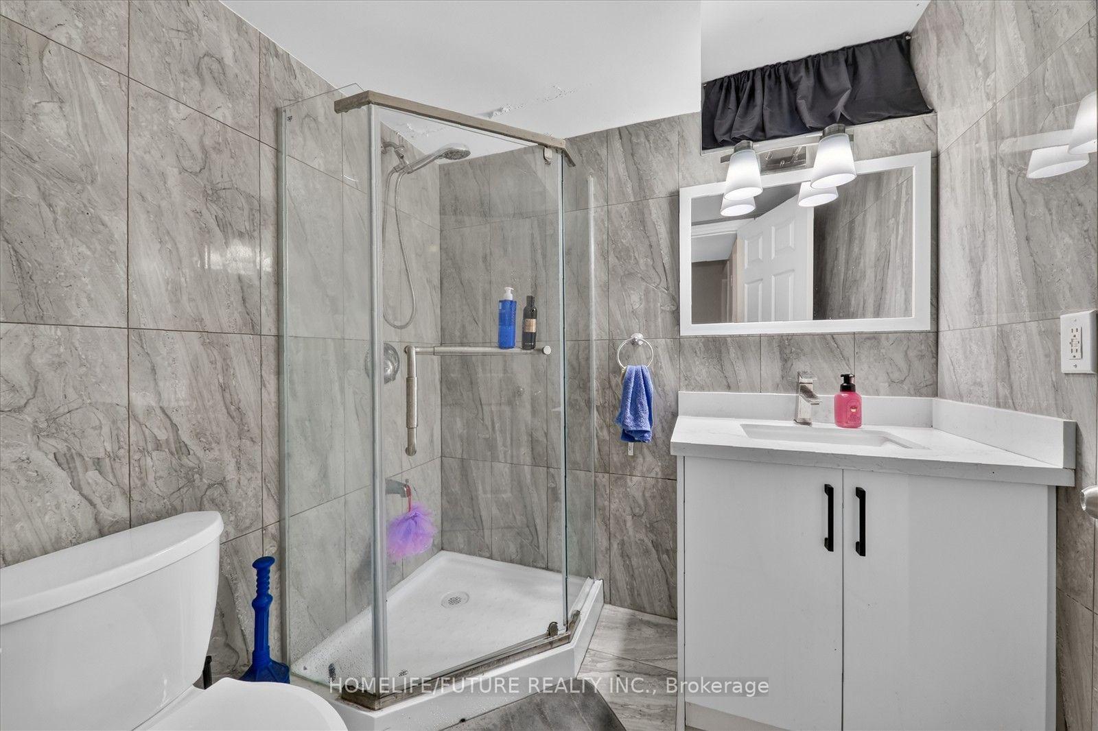 Photo 32 of 7236 Village Walk, Mississauga, Meadowvale Village — HOMEH