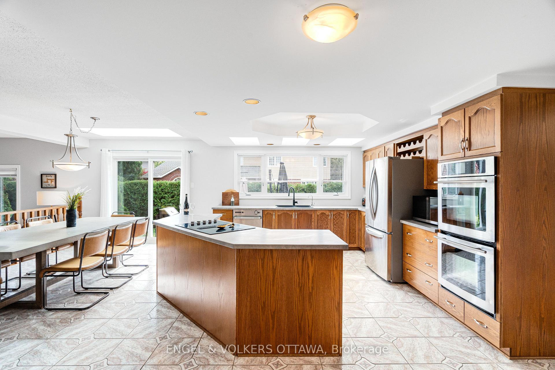 Photo 13 of 6 Holly Ridge, Ottawa, Stittsville (Central) — HOMEH
