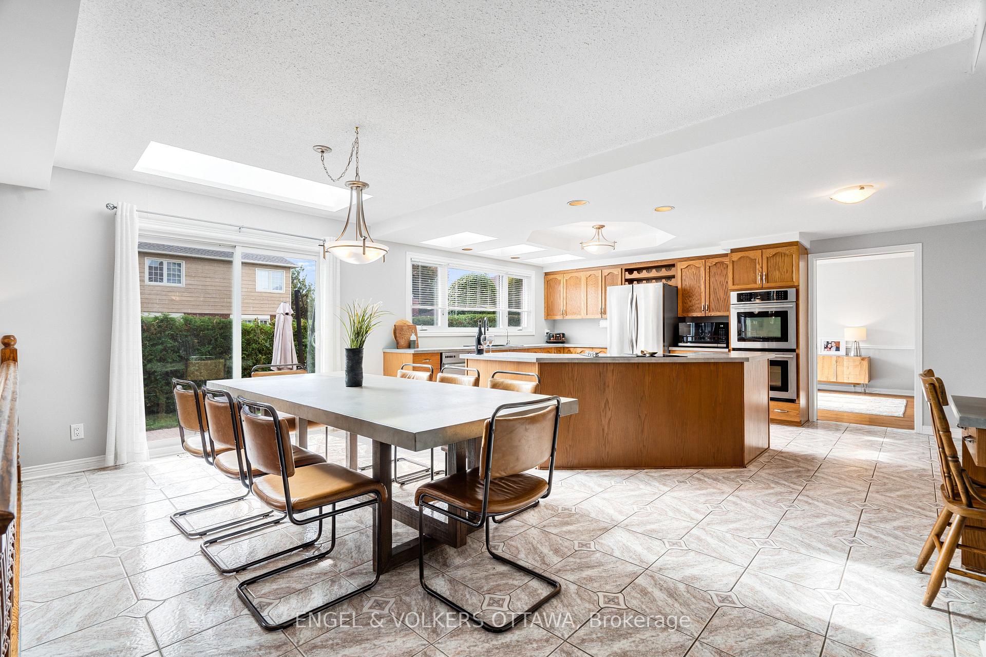Photo 14 of 6 Holly Ridge, Ottawa, Stittsville (Central) — HOMEH