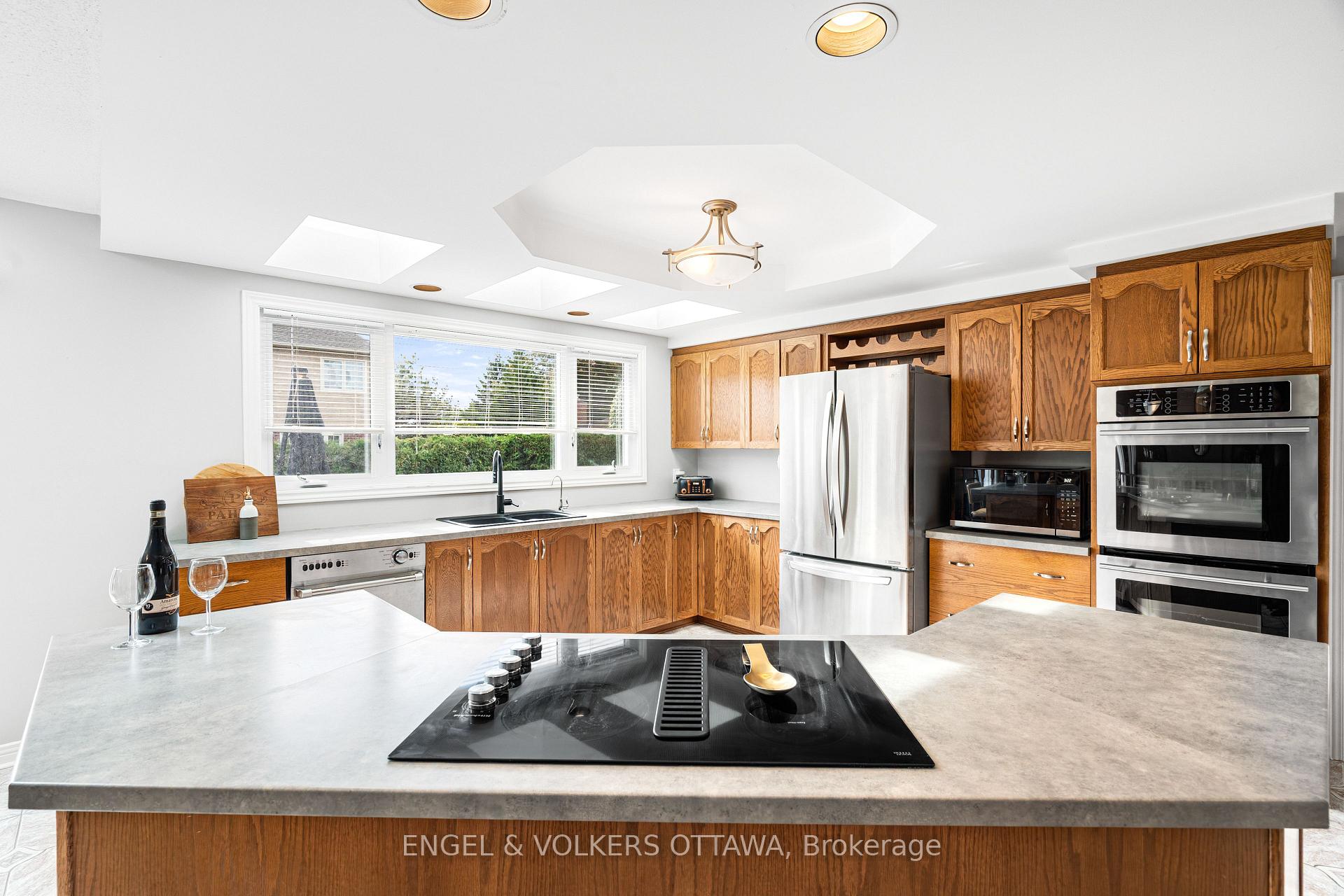 Photo 15 of 6 Holly Ridge, Ottawa, Stittsville (Central) — HOMEH