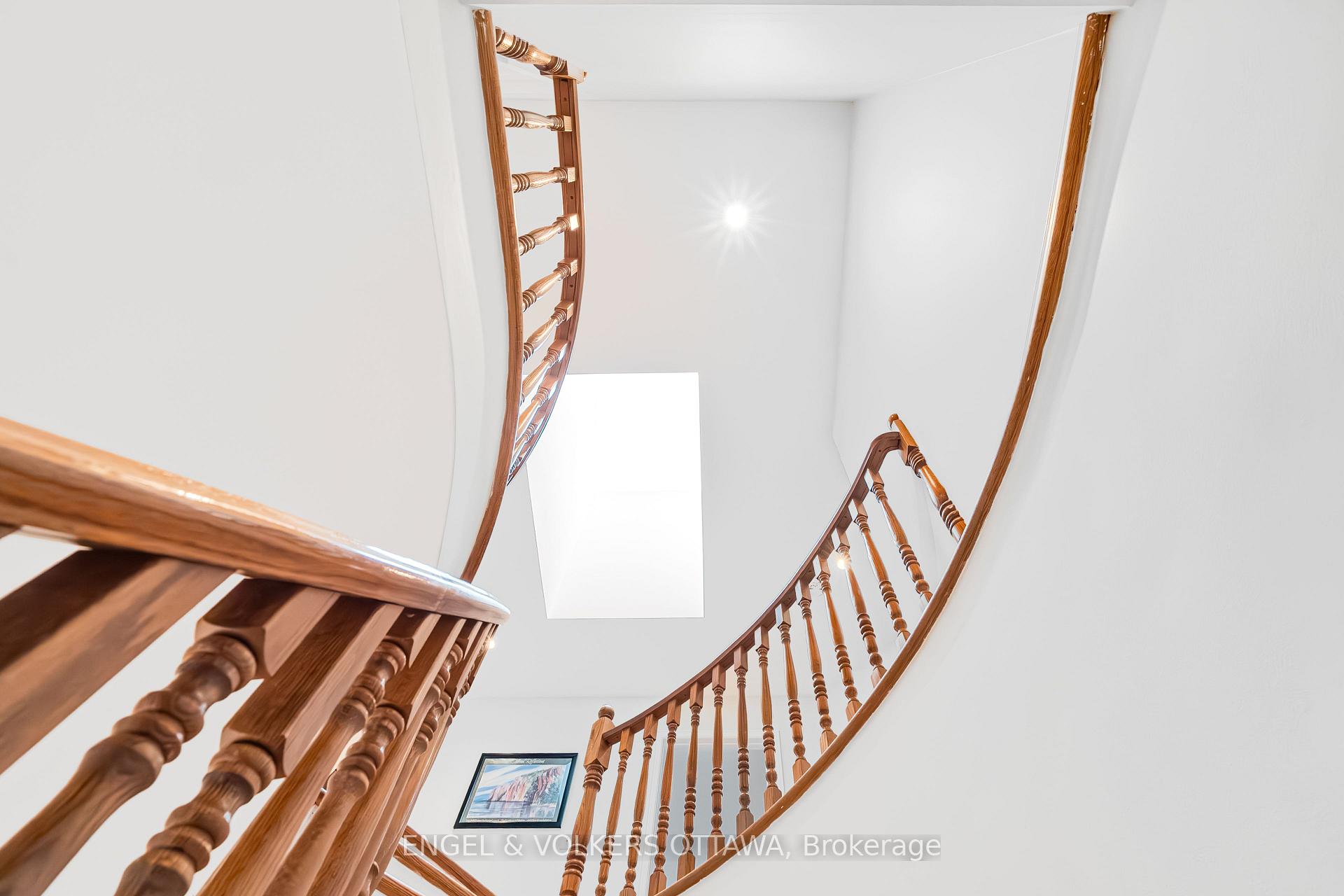 Photo 28 of 6 Holly Ridge, Ottawa, Stittsville (Central) — HOMEH