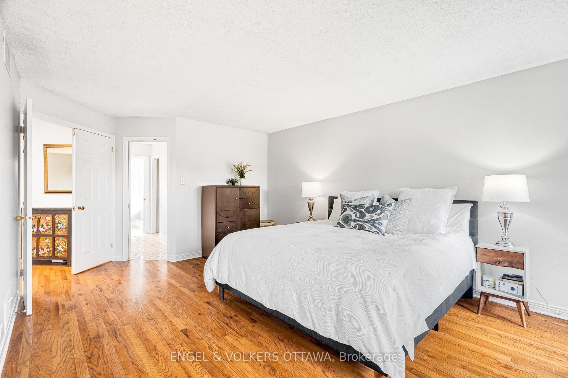 Photo 32 of 6 Holly Ridge, Ottawa, Stittsville (Central) — HOMEH