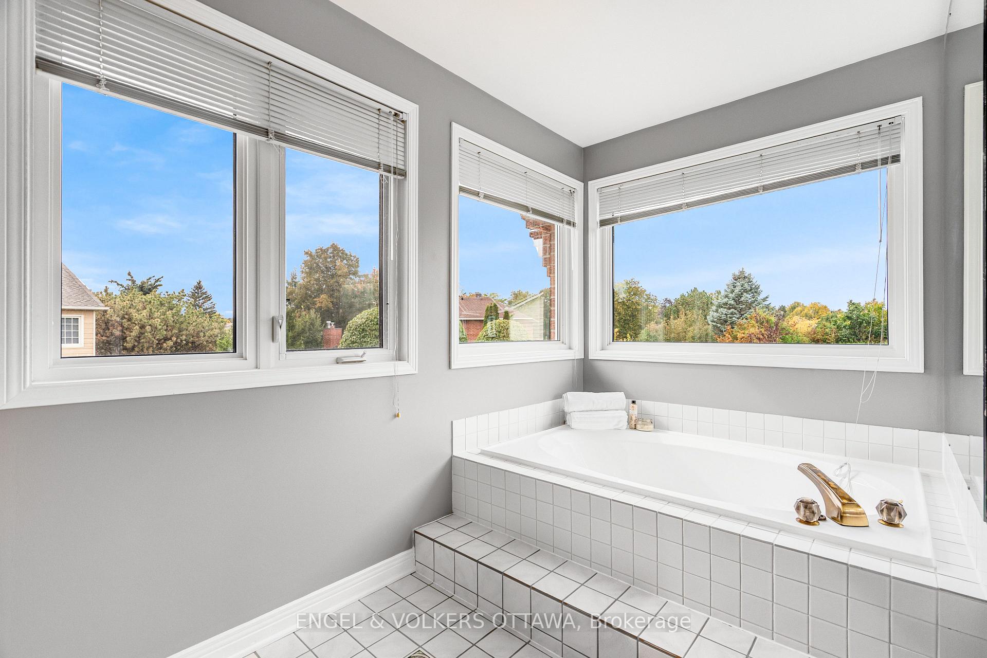 Photo 34 of 6 Holly Ridge, Ottawa, Stittsville (Central) — HOMEH