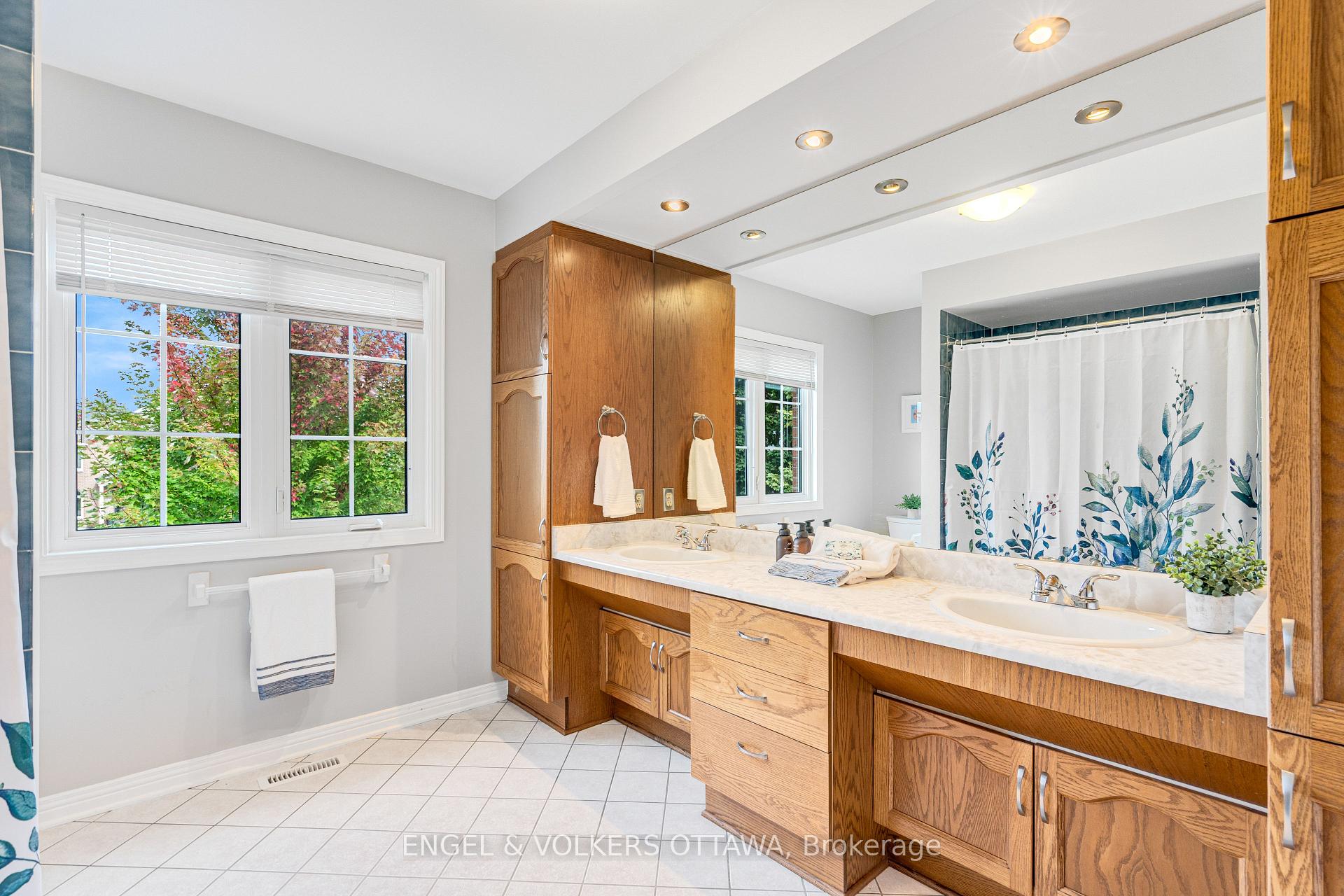Photo 39 of 6 Holly Ridge, Ottawa, Stittsville (Central) — HOMEH