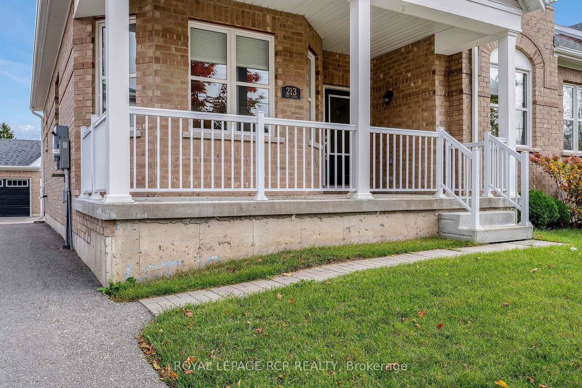Photo 4 of 213 Mary Street, Clearview, Creemore — HOMEH