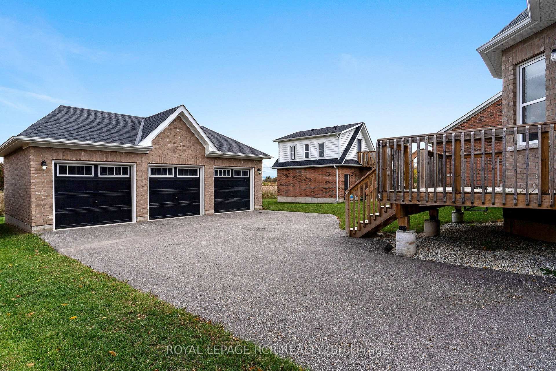Photo 7 of 213 Mary Street, Clearview, Creemore — HOMEH